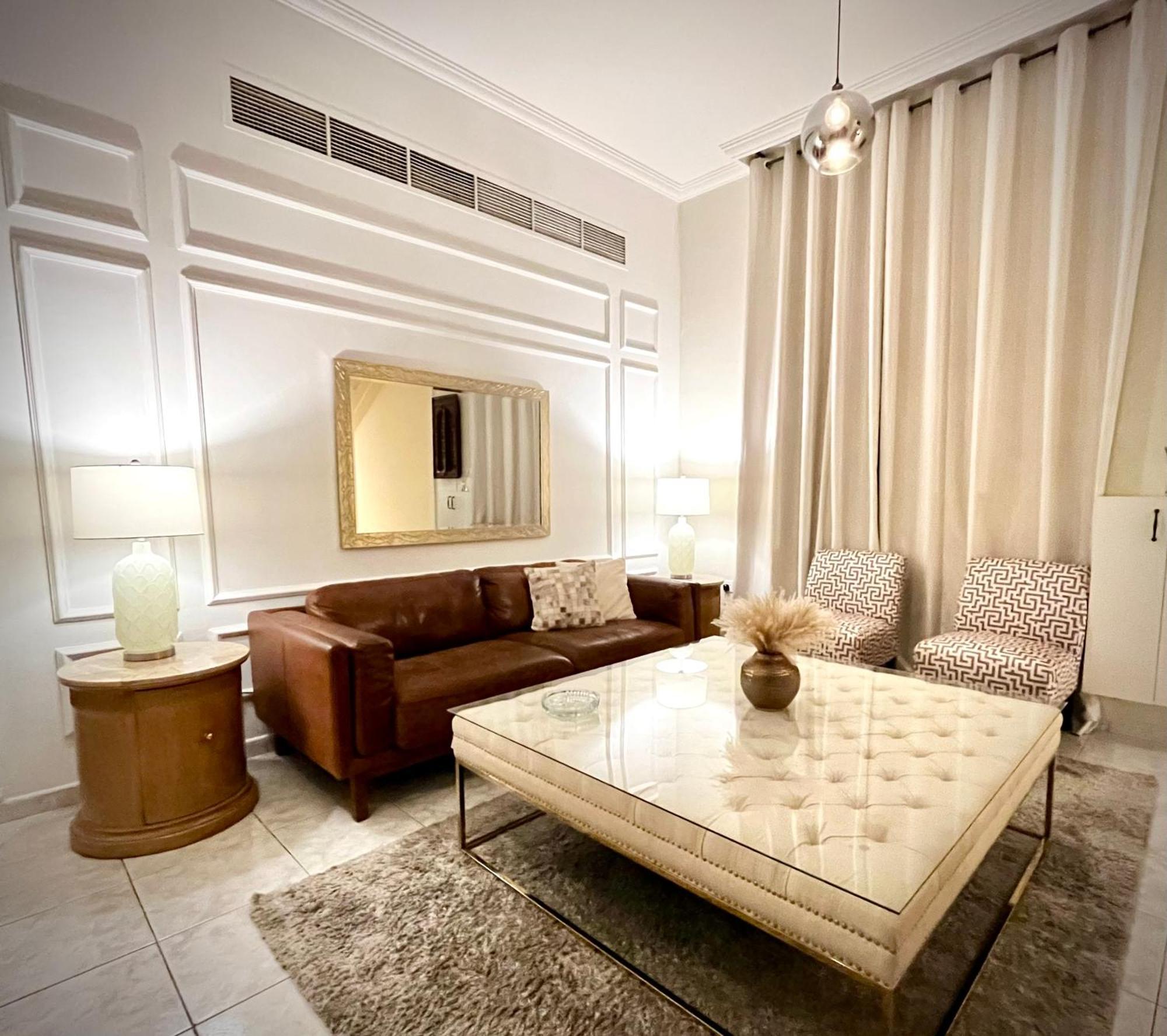 Brightful And Joyful 4 Bedroom Сasa de vacaciones Dubái