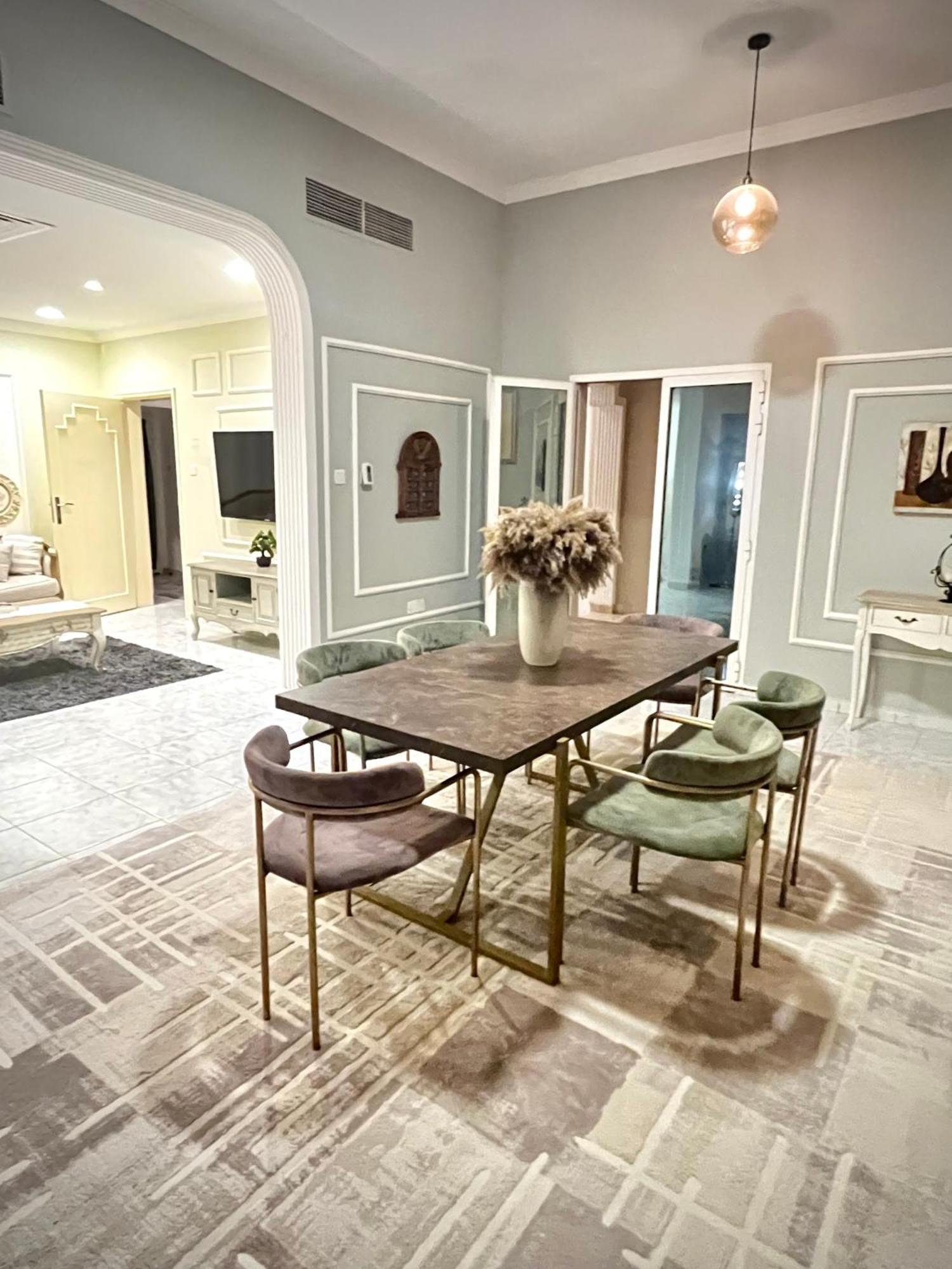 Brightful And Joyful 4 Bedroom