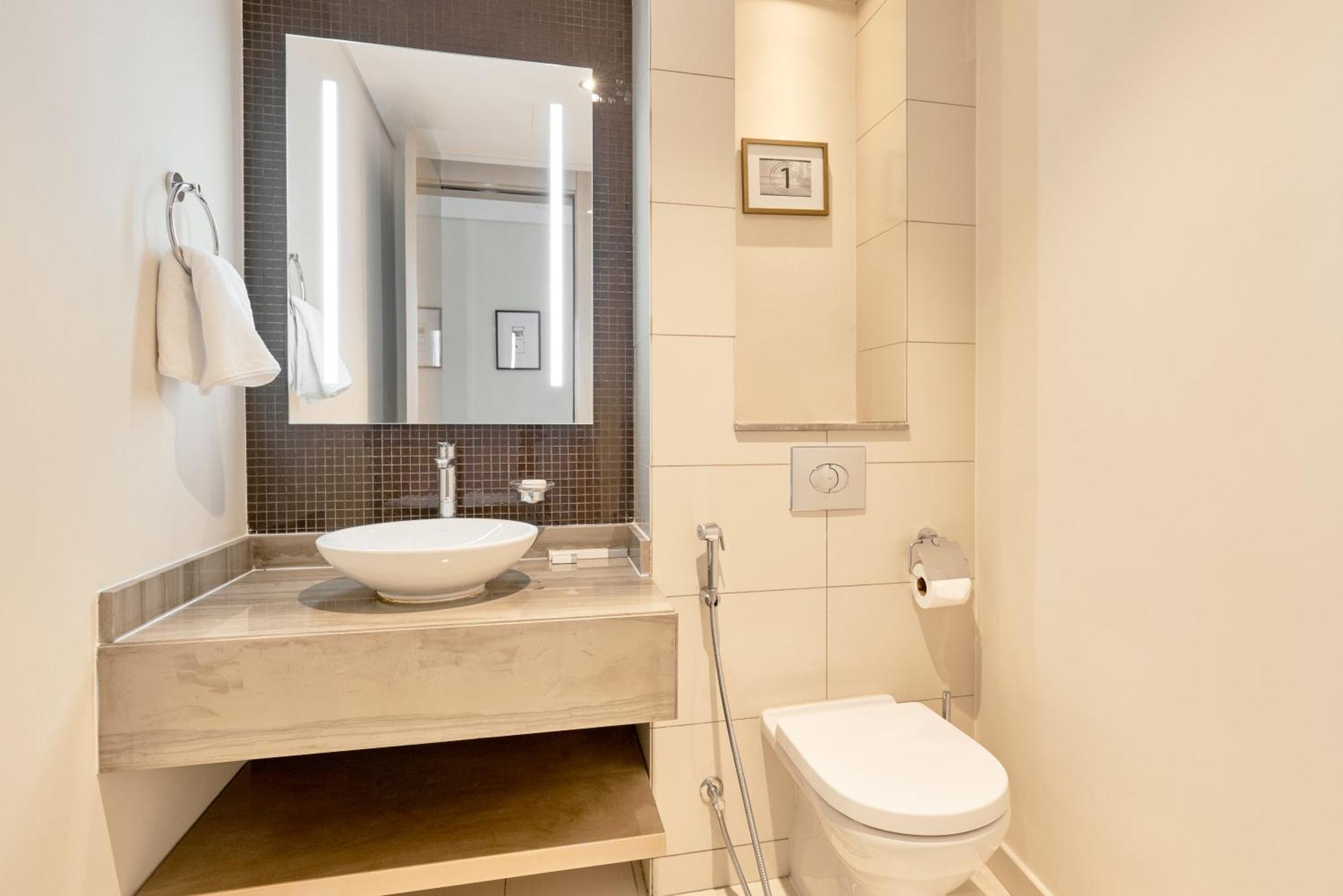 Spacious 3bhk In Paramount Tower B With Stunning Views-6204 Apartamento *