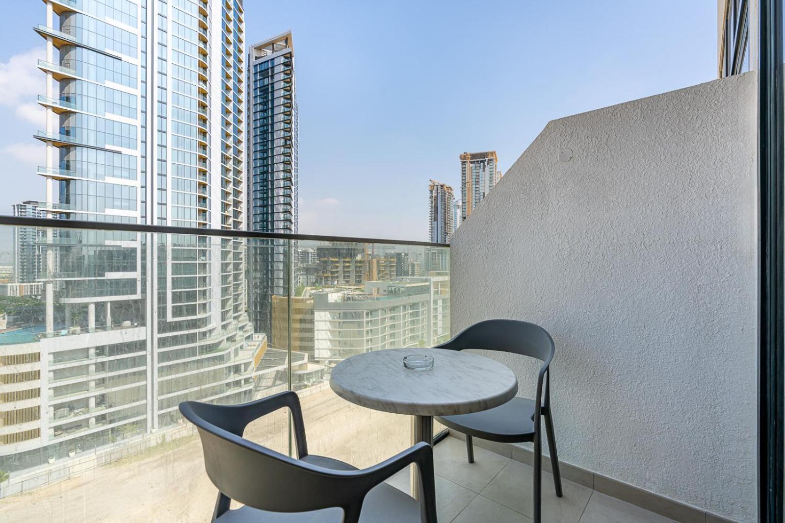 Near Al Quoz Pond Park Apartamento *