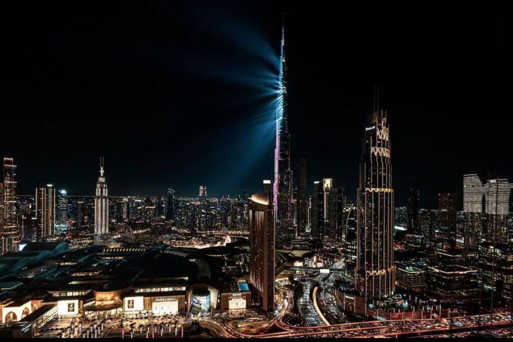 Burj Khalifa & Fountain View In Downtown - Opposite To Mall - Super High Floor - Big Balcony Setup Appartement Dubaï