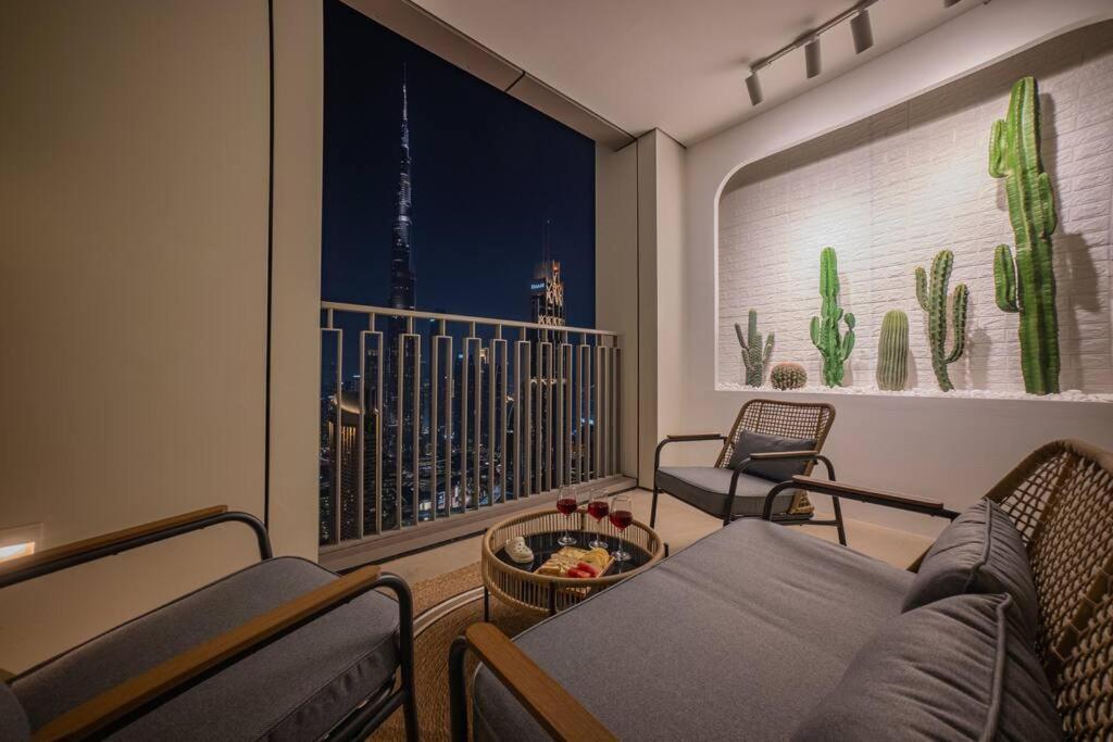 Burj Khalifa & Fountain View In Downtown - Opposite To Mall - Super High Floor - Big Balcony Setup Appartement