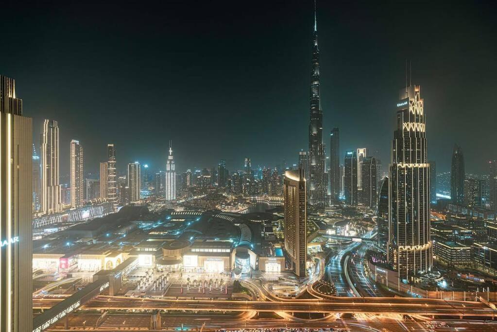 Burj Khalifa & Fountain View In Downtown - Opposite To Mall - Super High Floor - Big Balcony Setup Appartement *