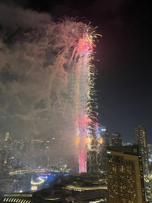 Burj Khalifa & Fountain View In Downtown - Opposite To Mall - Super High Floor - Big Balcony Setup Appartement Dubaï