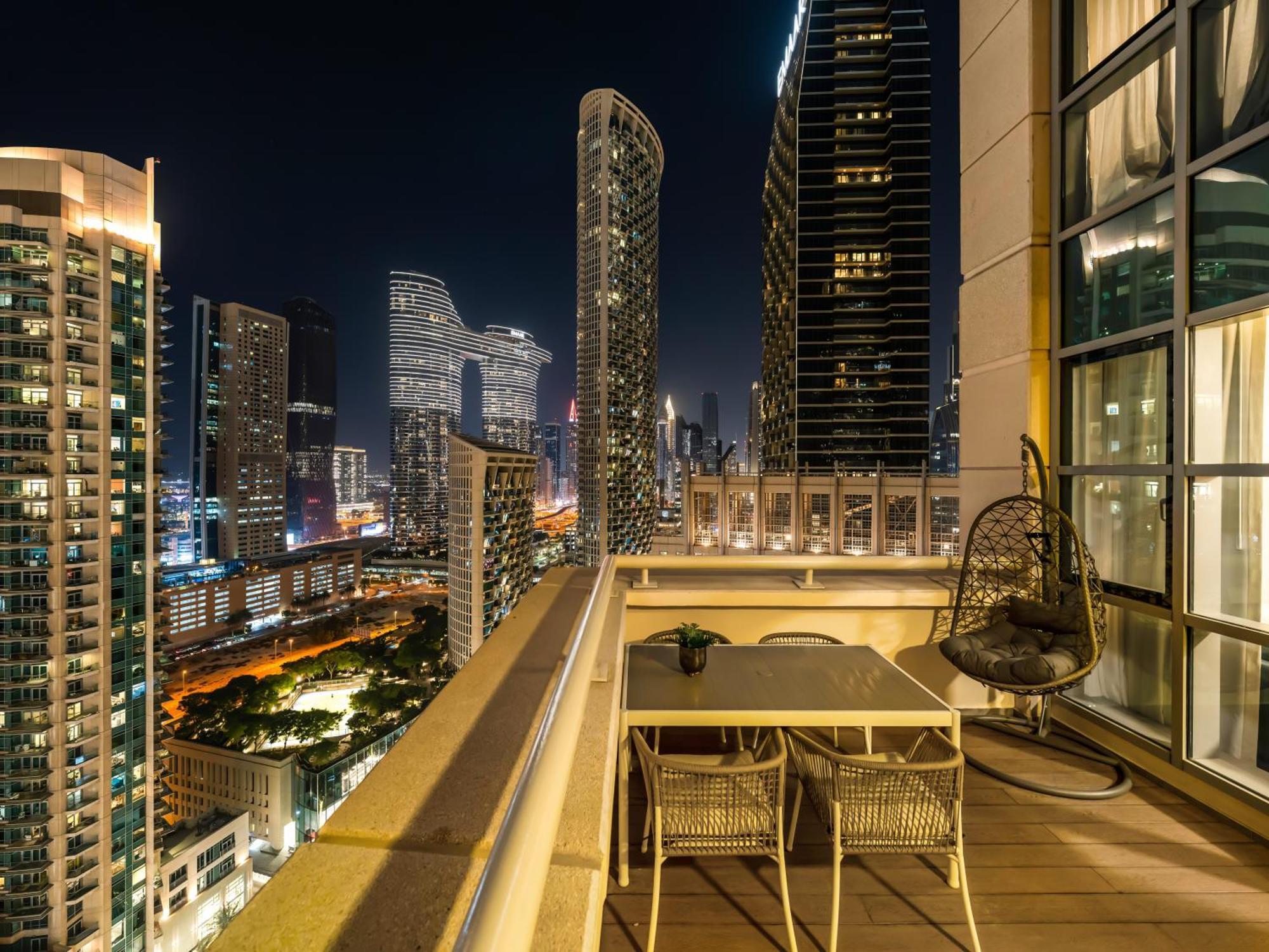 Apartament The Skyline Luxury Downtown Retreat *