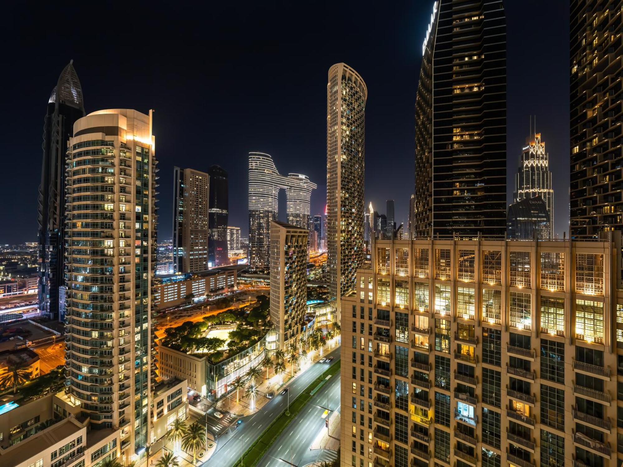 The Skyline Luxury Downtown Retreat Apartament