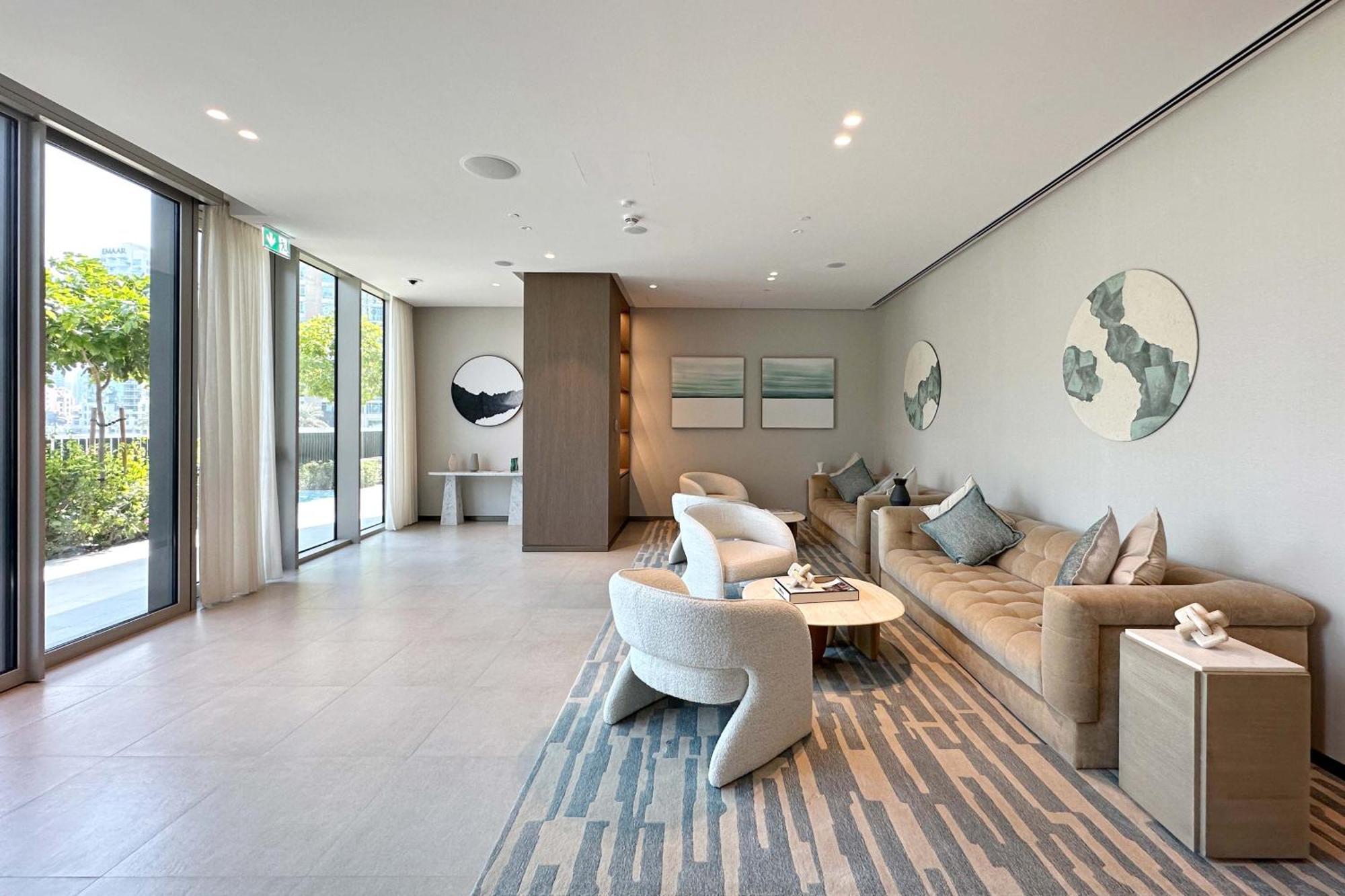 Retreat At Touching Distance To Burj Khalifa, Downtown Casa de Férias *
