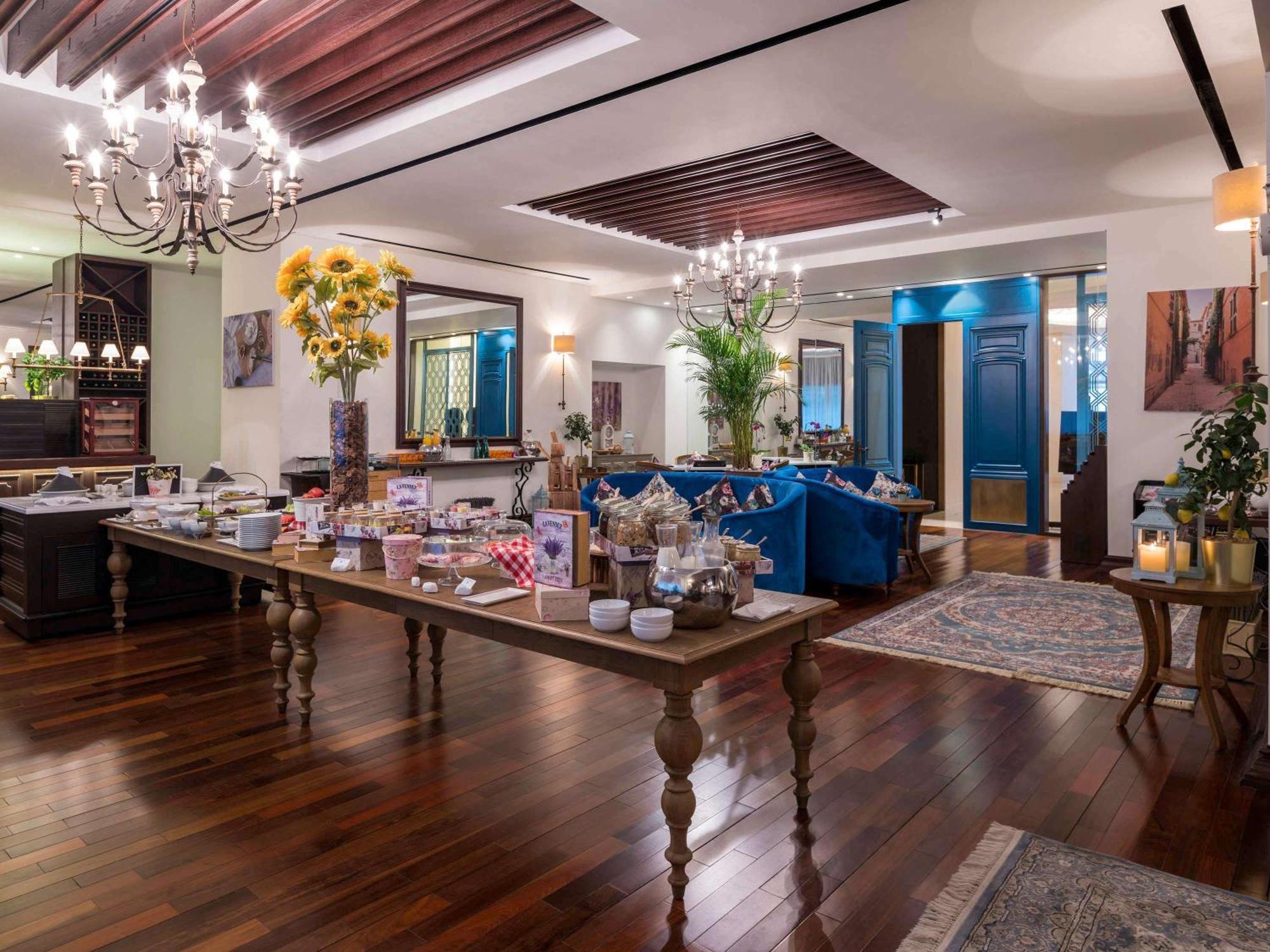 Sofitel Downtown 5* Dubái