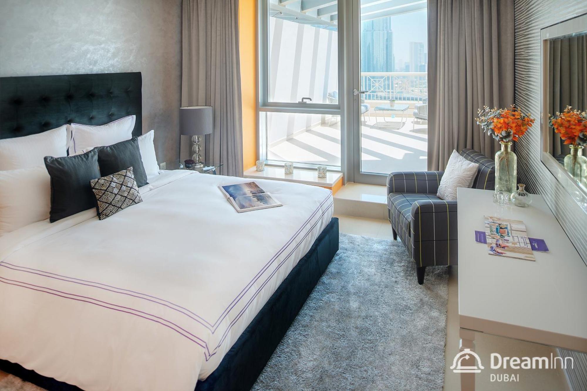 Dream - With Private Terrace, 29 Boulevard Downtown *