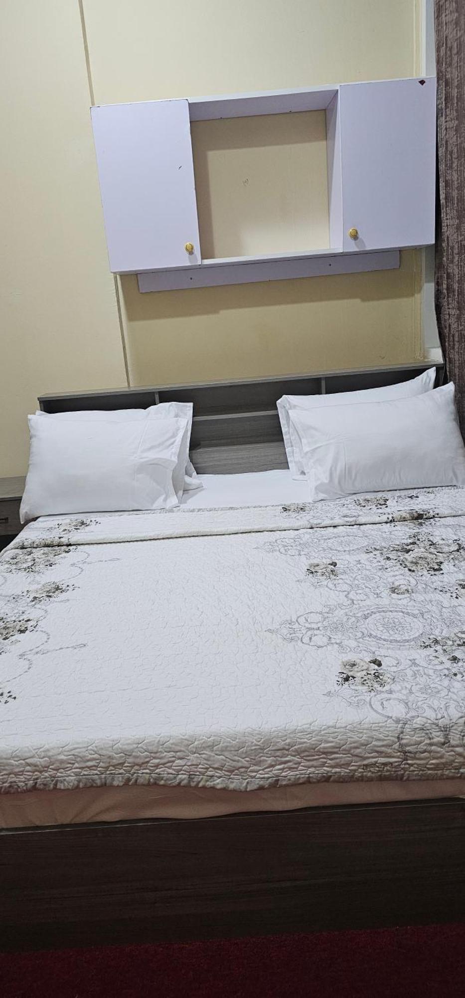 Benitah Capsule Hostel, Family And Partitions Appartamento