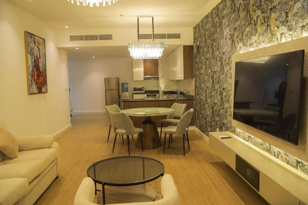 Stunning Seaview Elite Marina Dubai