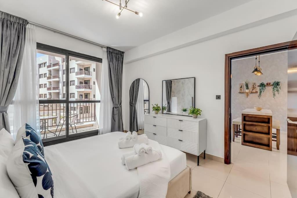Apartment Waves - Comfortable 1br Getaway In Jvc With Park Views *