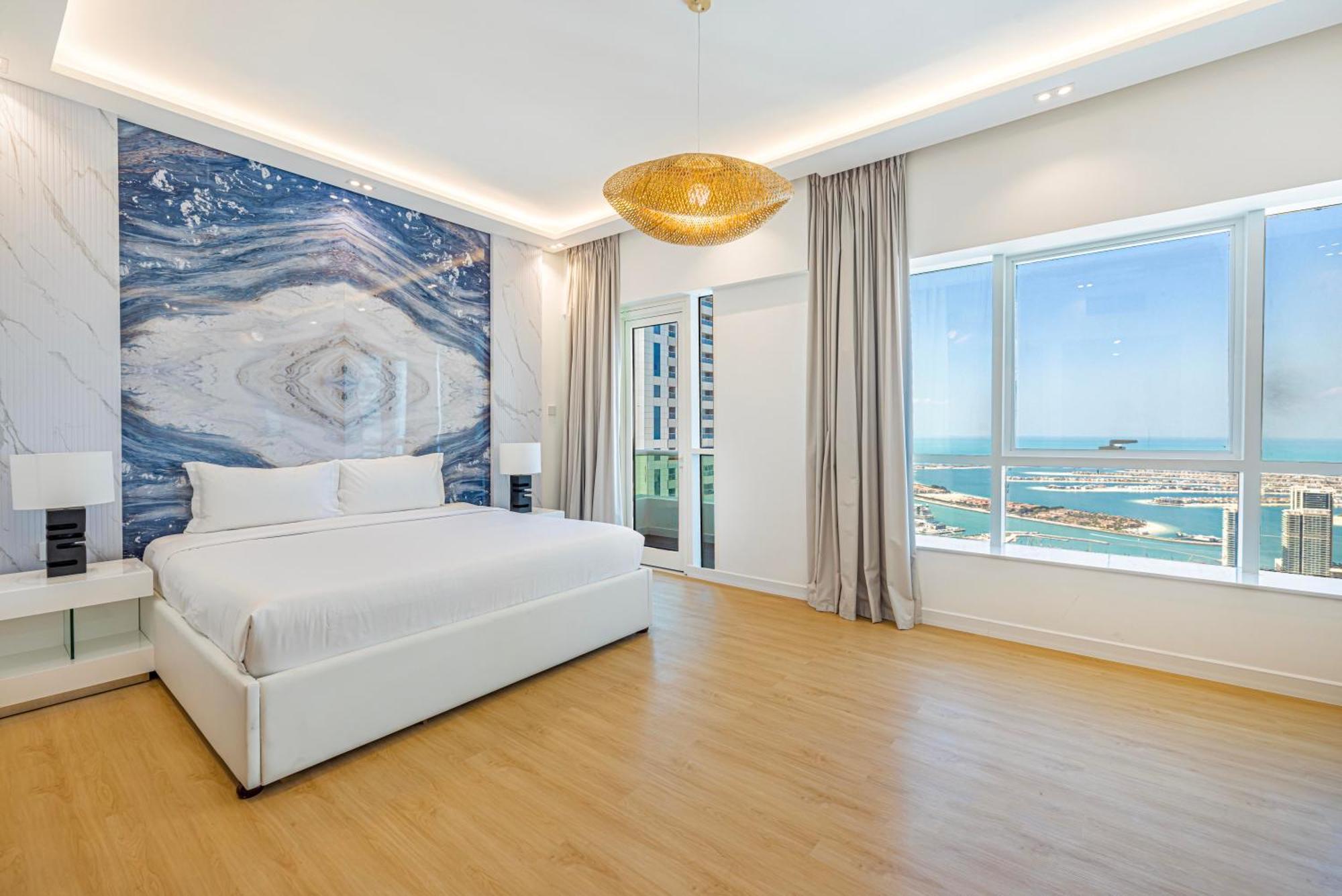Daniels Serene 3br With Palm View At Marina Pinnacle Dubái