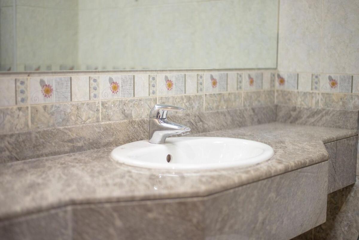 Сasa de vacaciones Delightful 2-bedroom At Belvedere Marina With Balcony Views