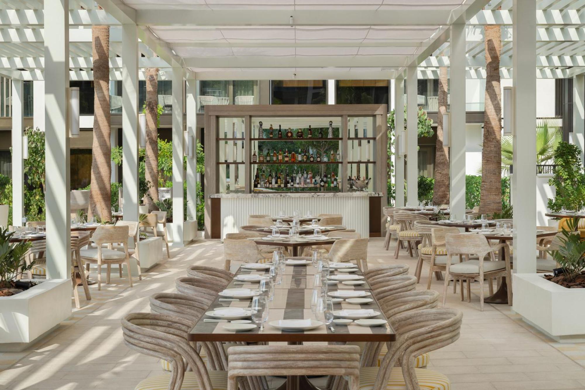Resort Delano At Bluewaters 5*
