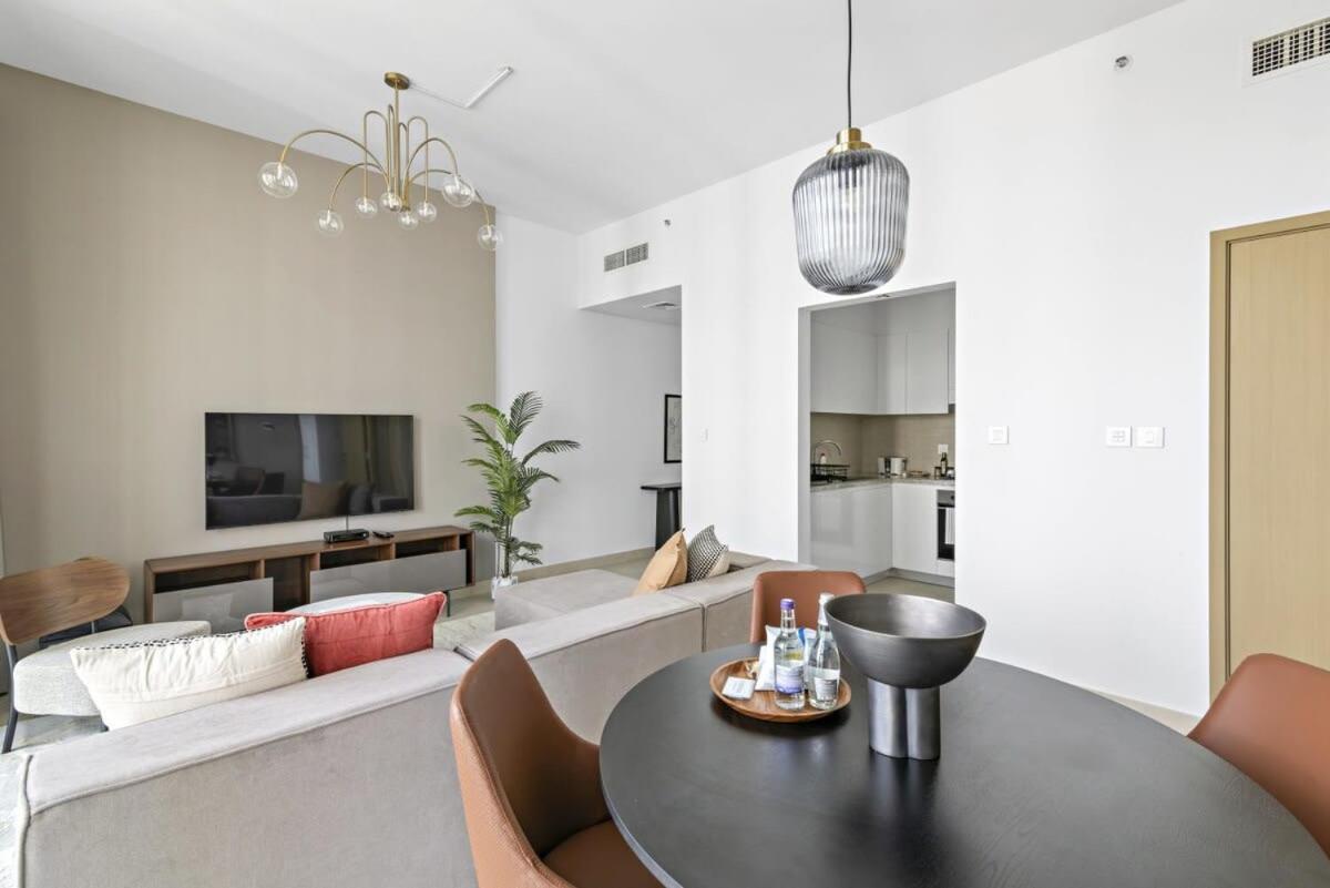 Silkhaus 1br In Downtown With Direct Mall Access Dubai
