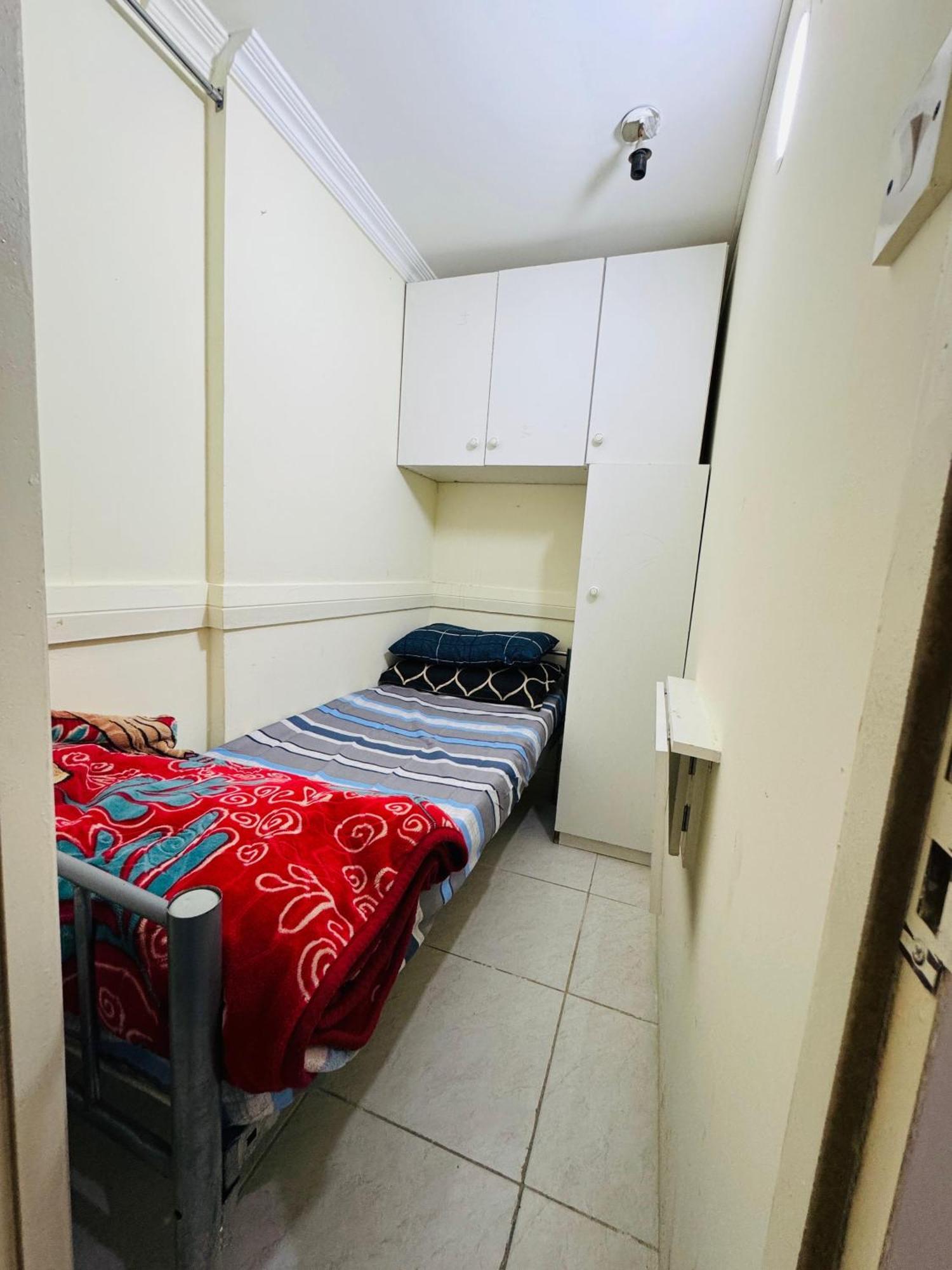 Partition In Deebaj Appartement