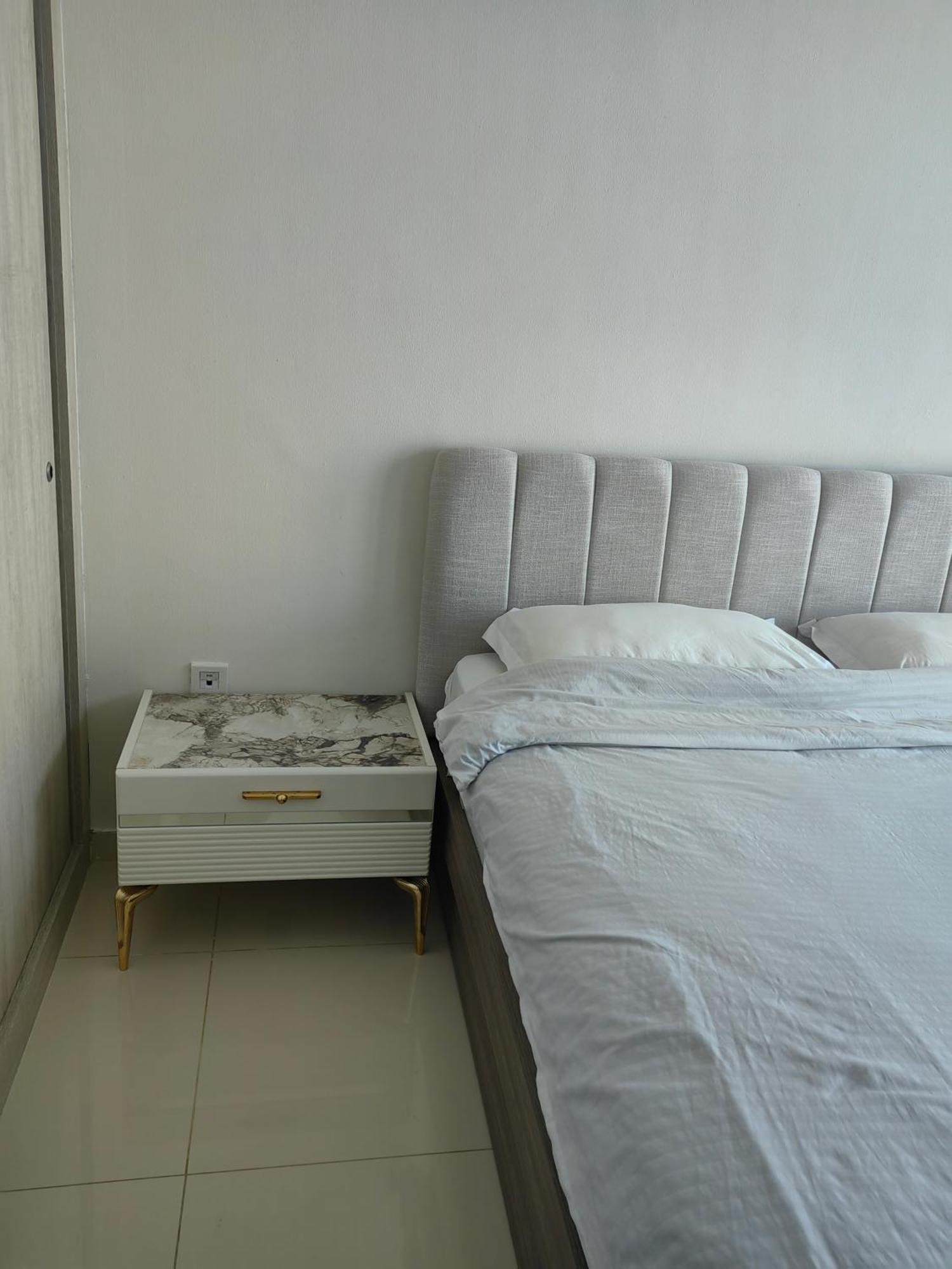 7 Palm Jumeirah West * Dubaï