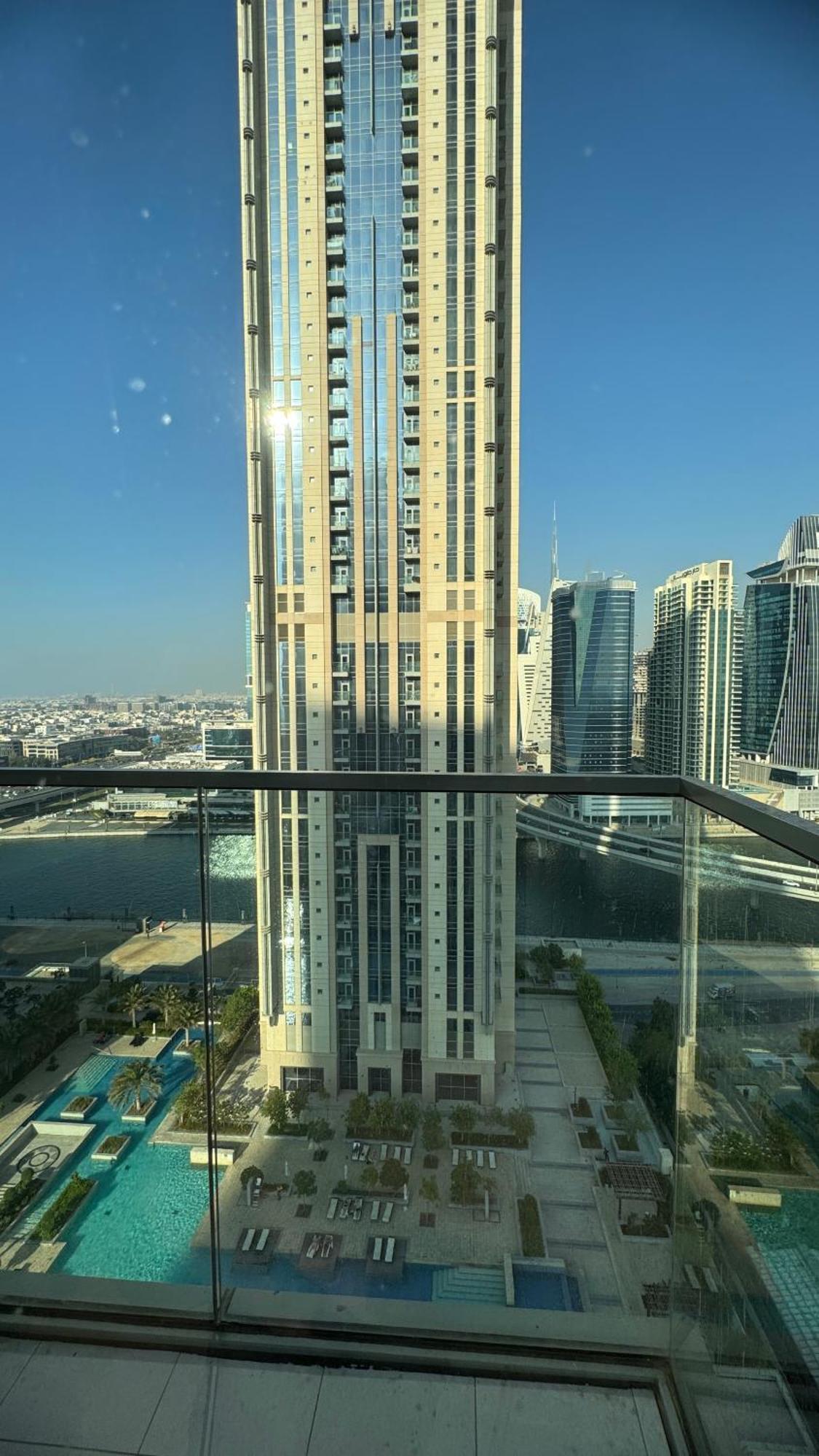 Amazing 1 Bedroom - Downtown Dubai, Canal & Burj Views Appartement *