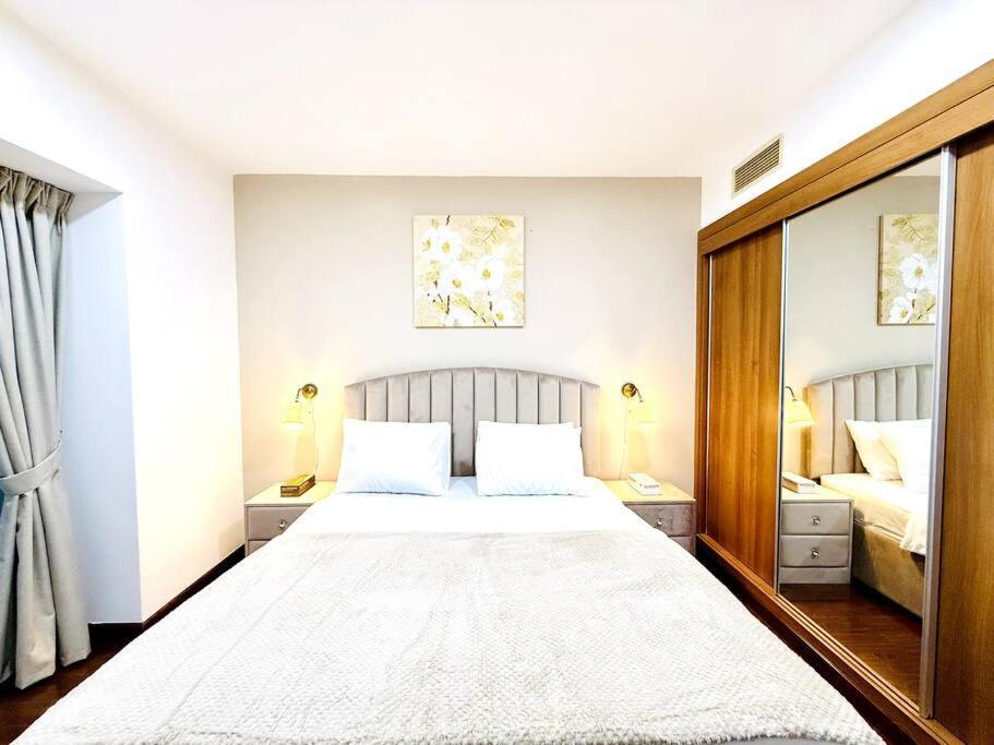 Appartement Opp And Club, Next To Marina Walk, Luxury *