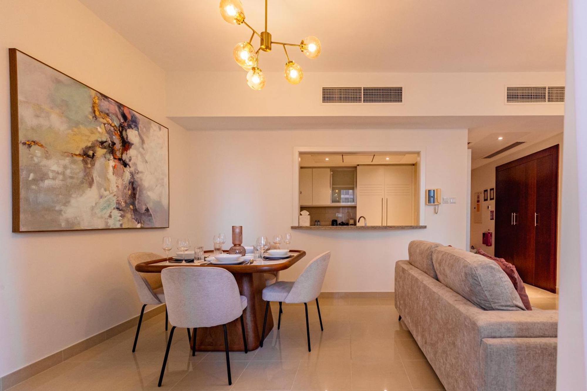 Downtown 2 Bedroom Burj Khalifa & Fountains Views 8 Min From Mall Appartement *