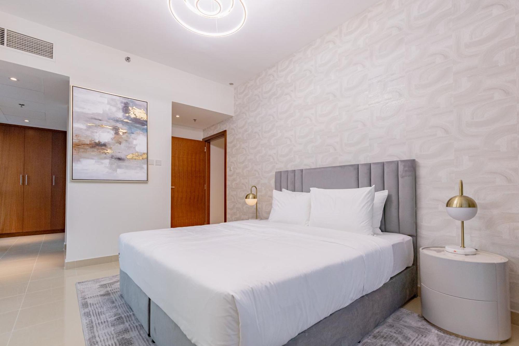Downtown 2 Bedroom Burj Khalifa & Fountains Views 8 Min From Mall Appartement