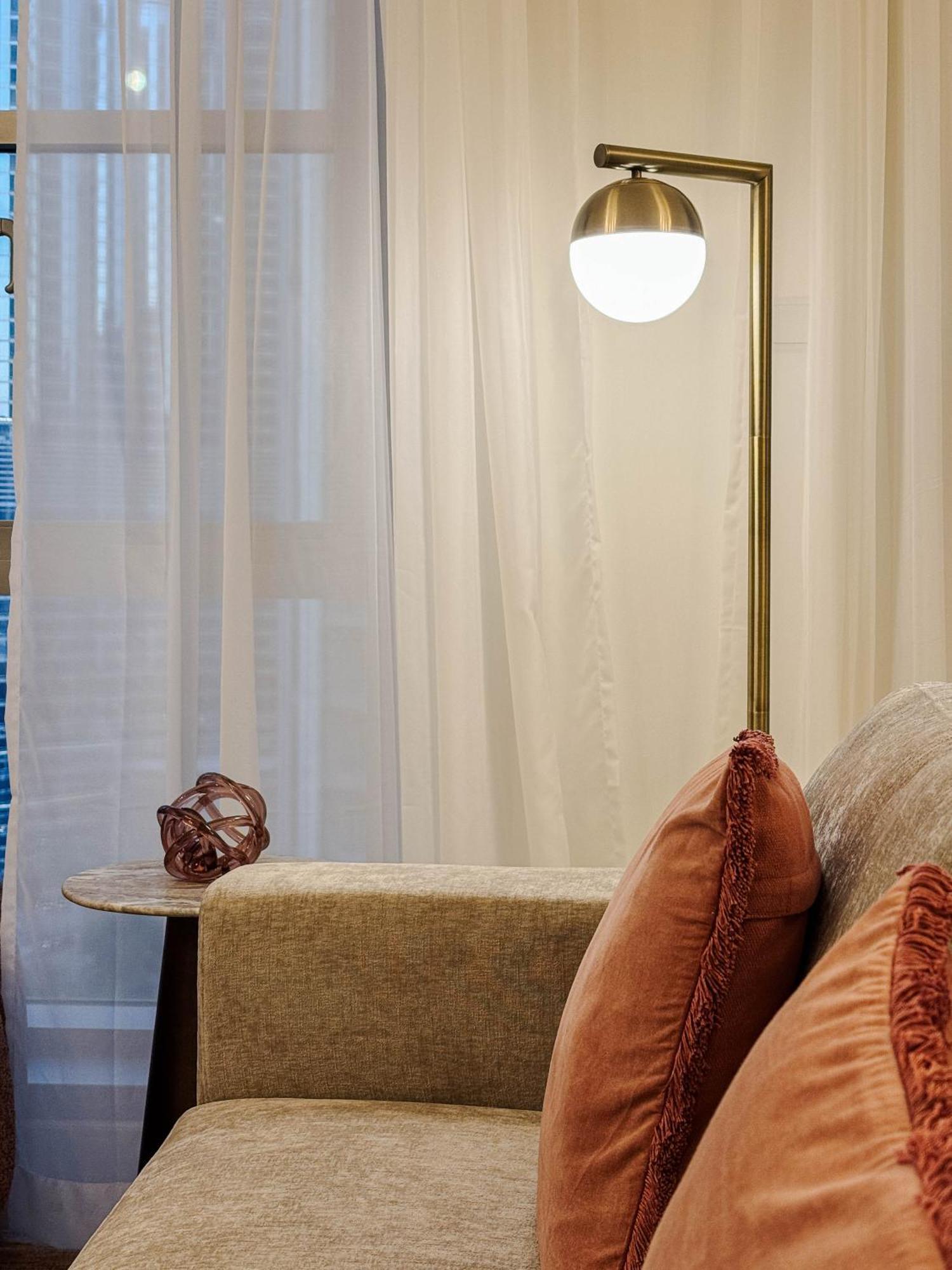 Downtown 2 Bedroom Burj Khalifa & Fountains Views 8 Min From Mall Appartement Dubaï