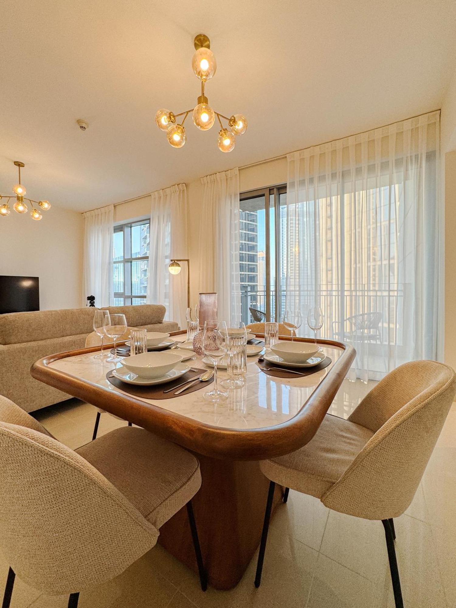 Appartement Downtown 2 Bedroom Burj Khalifa & Fountains Views 8 Min From Mall Dubaï