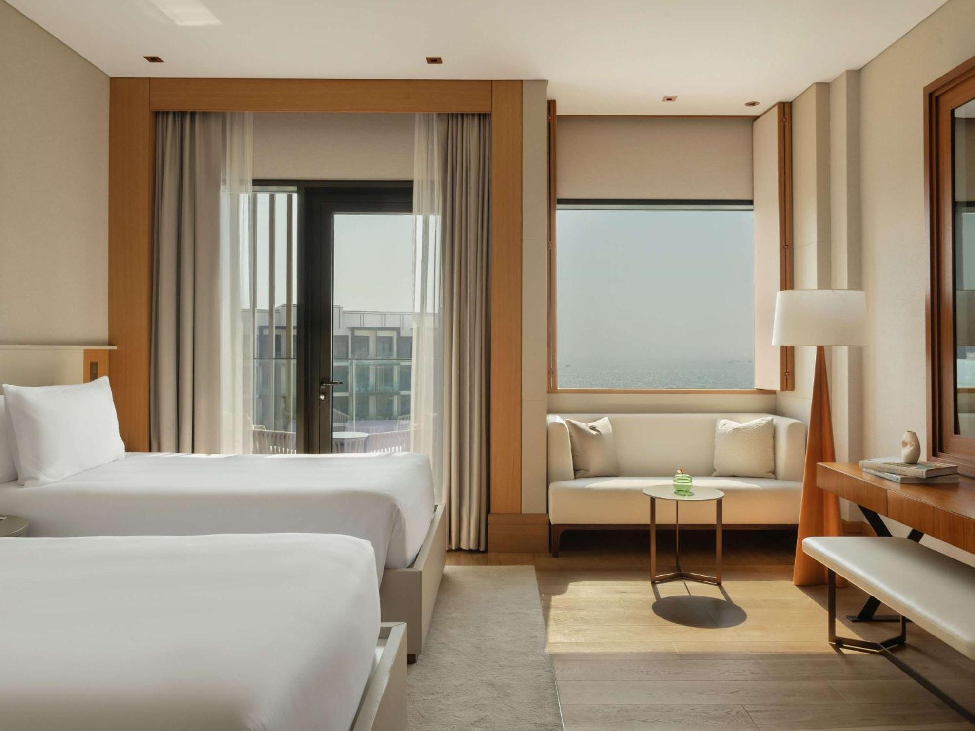 Resort Delano At Bluewaters