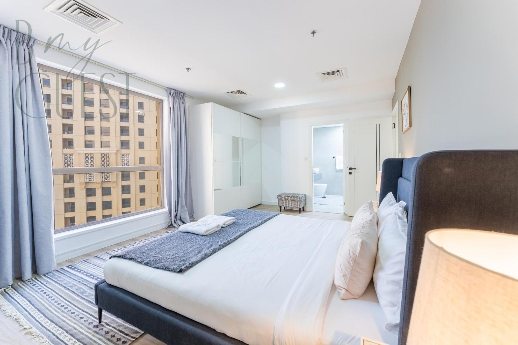 And Lifestyle In 2 Bed Jbr Apartment *