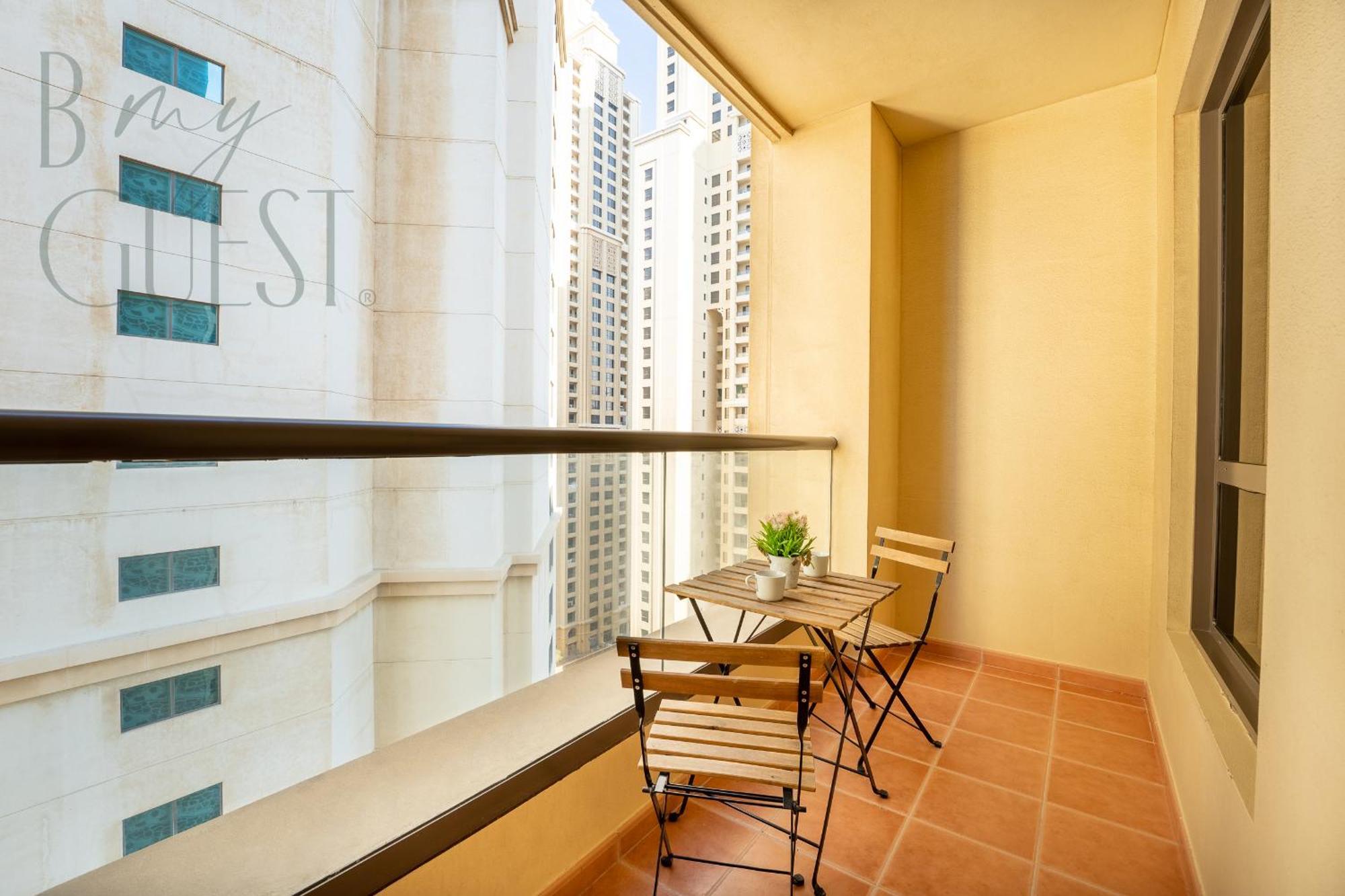 Apartment And Lifestyle In 2 Bed Jbr *