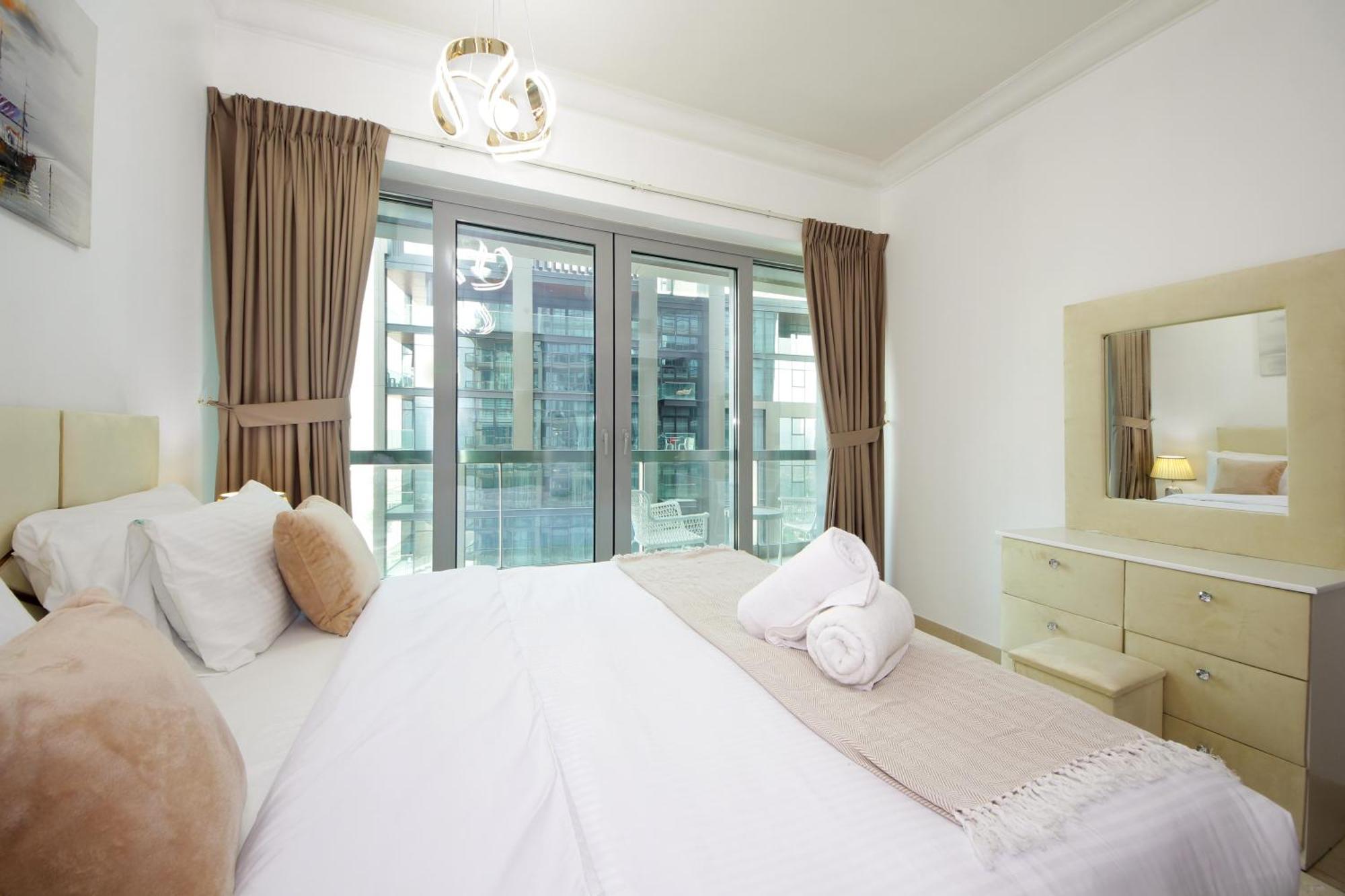 Spacious 1bhk In Downtown 8 Blvd Lejlighed *