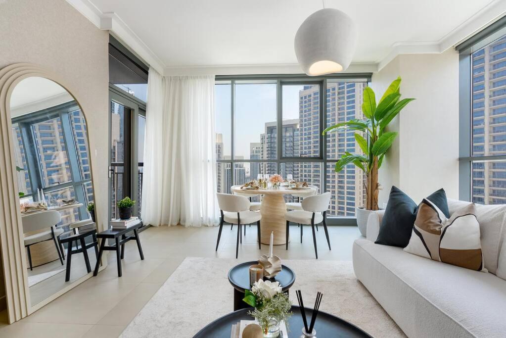 Skyline Huge 1 Bedroom Creek * Dubaï