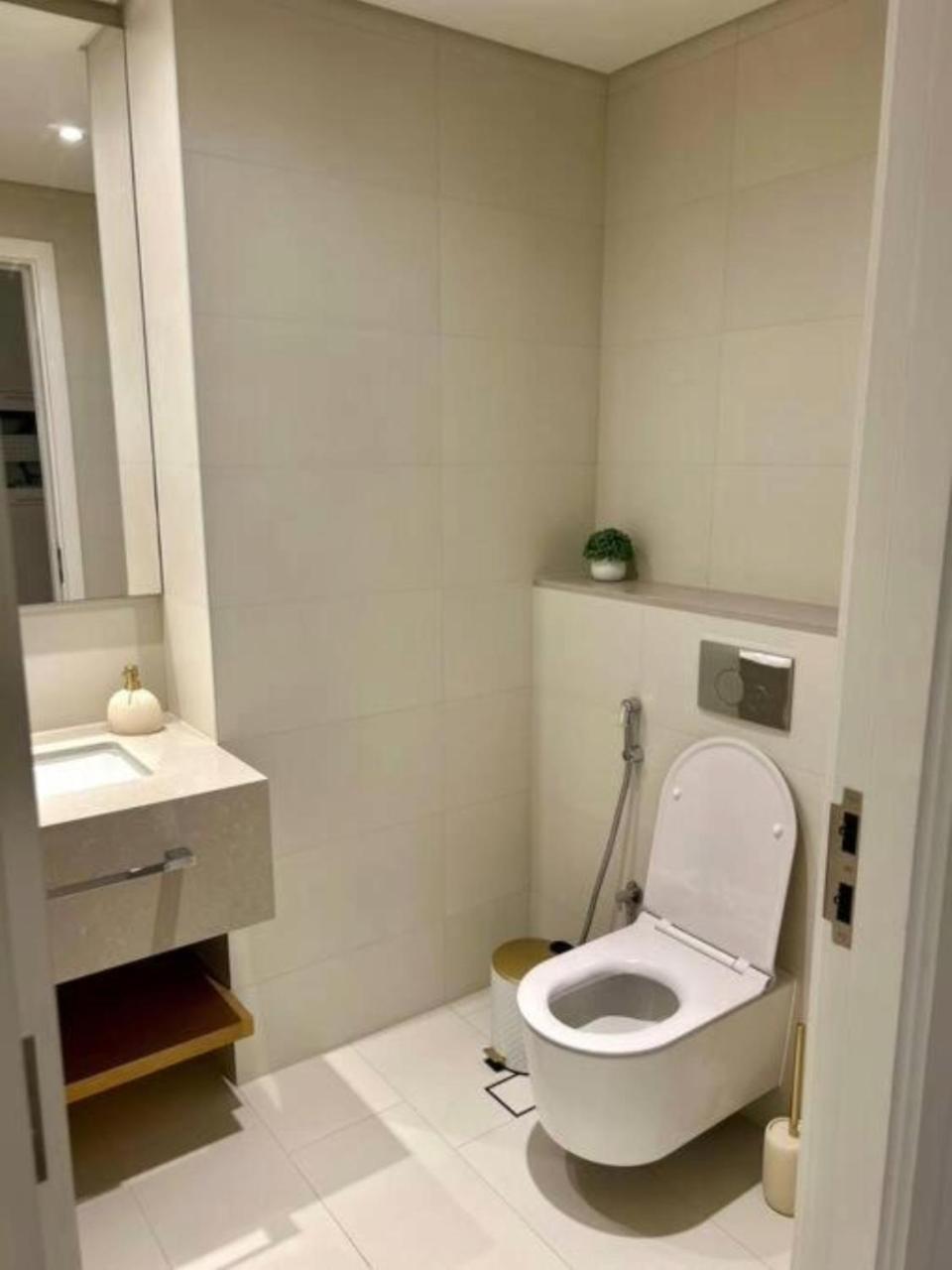 La Vie - 2 Bedroom Beachfront Full Sea View In Jbr Dubái