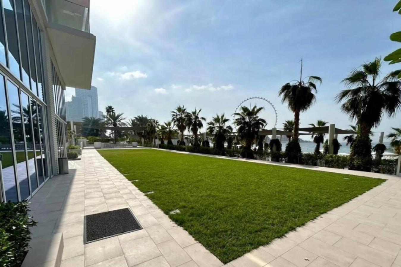 La Vie - 2 Bedroom Beachfront Full Sea View In Jbr Dubái