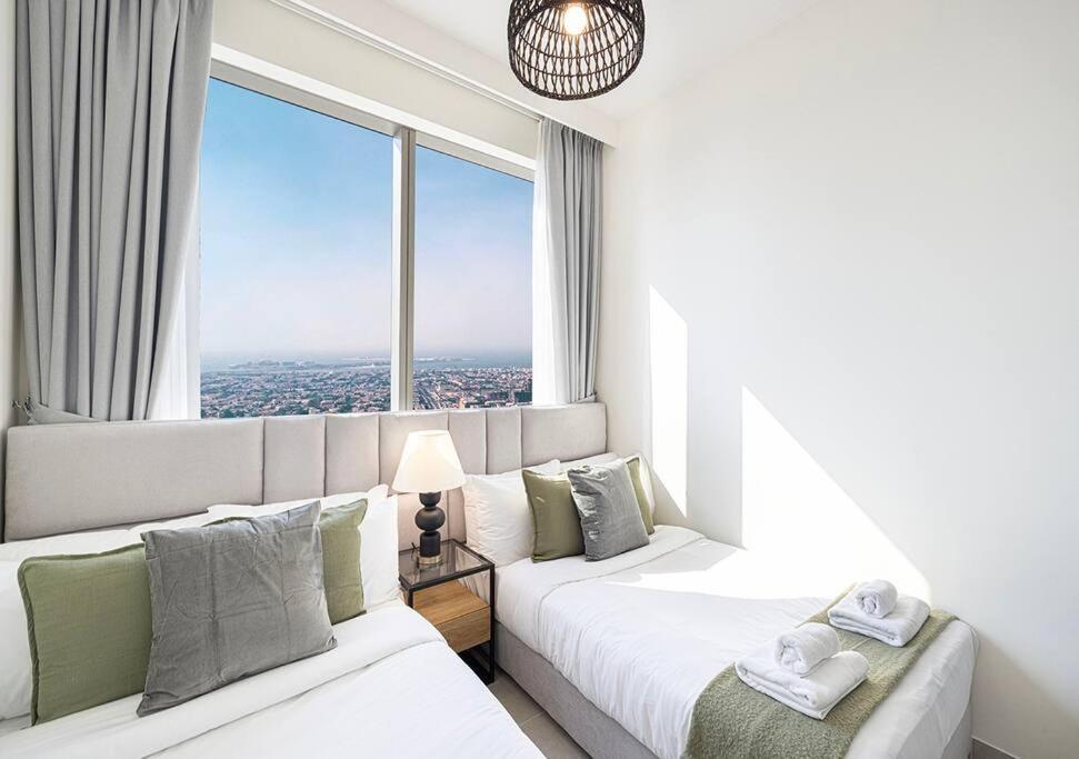 Apartment Downtown Sky High Luxury I And Sea Views I Opp Mall Burj Khalifa Dubai