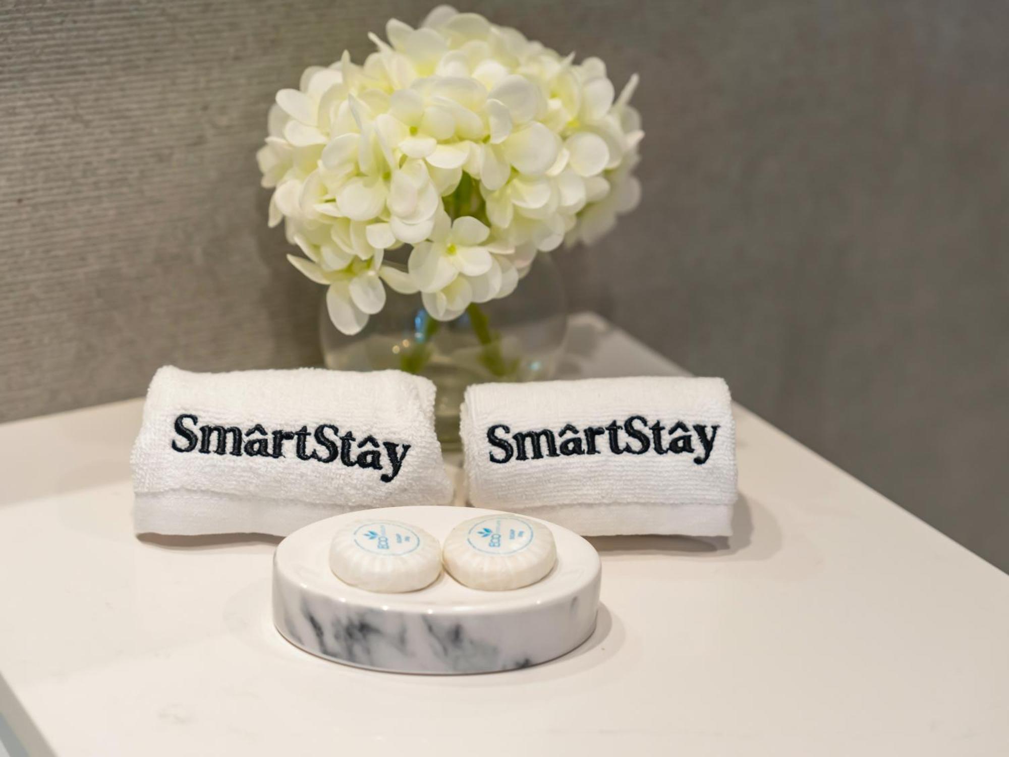 Smartstay At Grande Signature - Burj Khalifa View - 5 Min Mall - Downtown - Brand New Luxury Appartement Dubaï