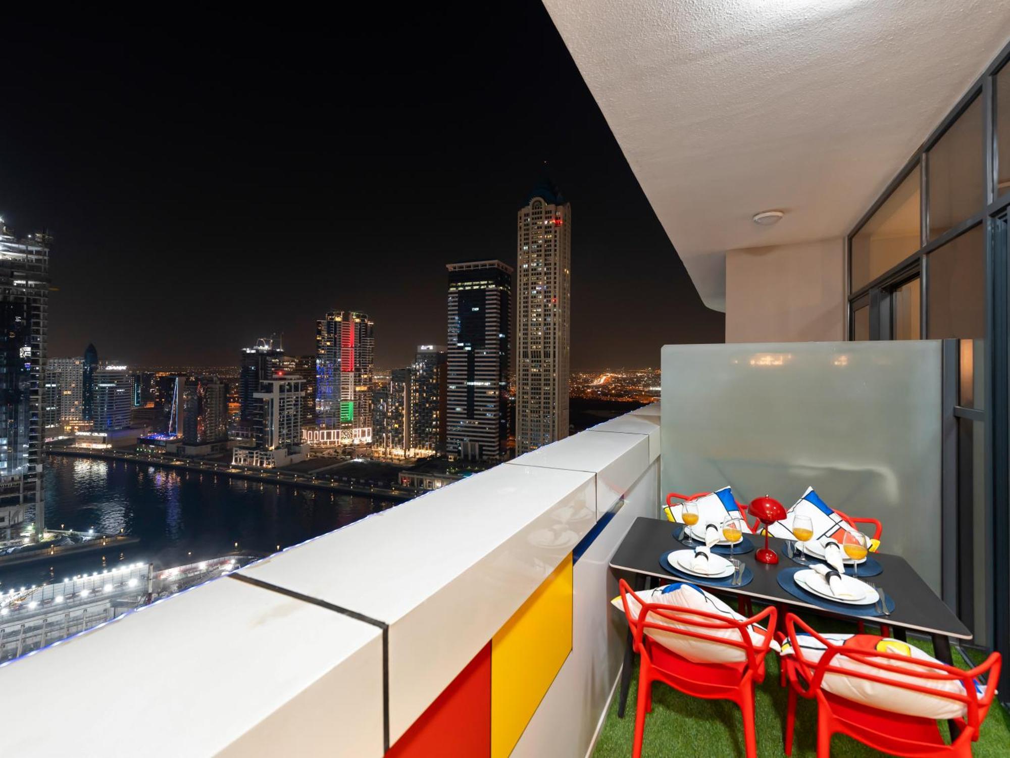 Apartemen New 1br, Burj Khalifa View, Floor, 8min To Mall Dubai