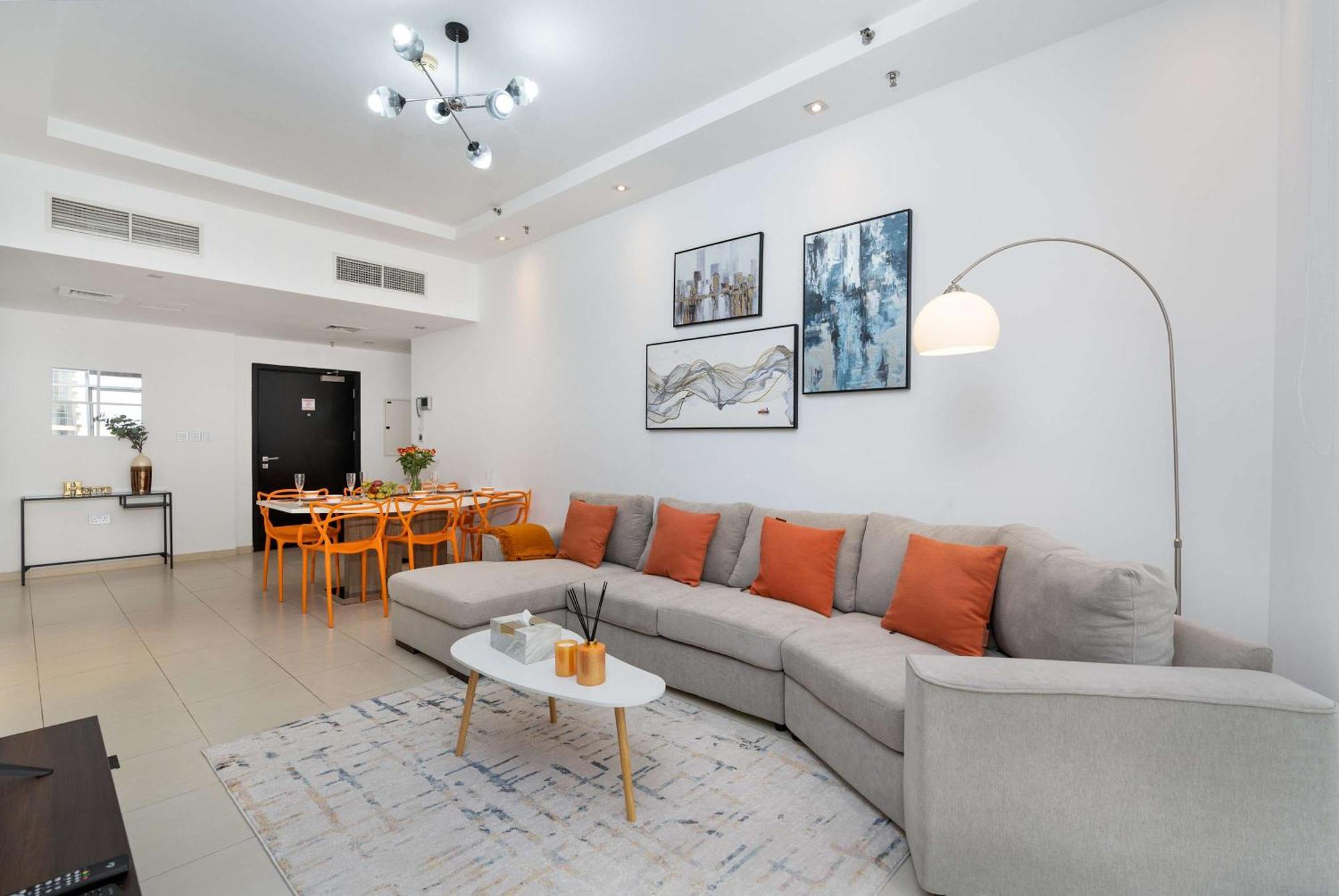 Sky View Marina - 2br - Private Beach - Cityapartmentstay *