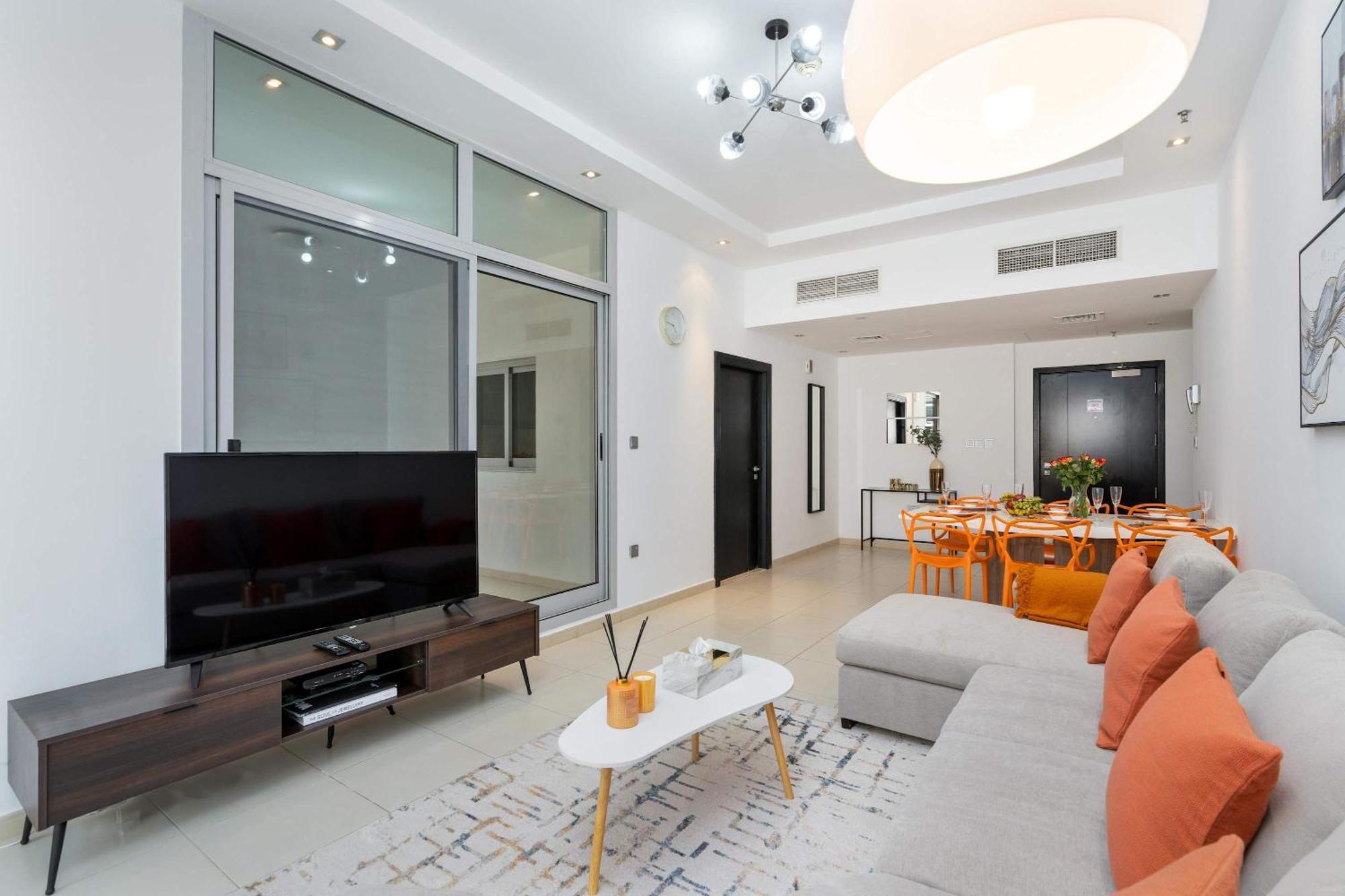 Sky View Marina - 2br - Private Beach - Cityapartmentstay Apartamento