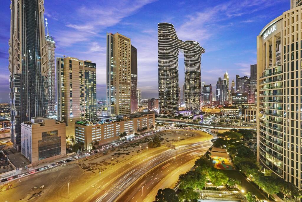 Appartement First Class 1br Modern Downtown Oasis Dubaï
