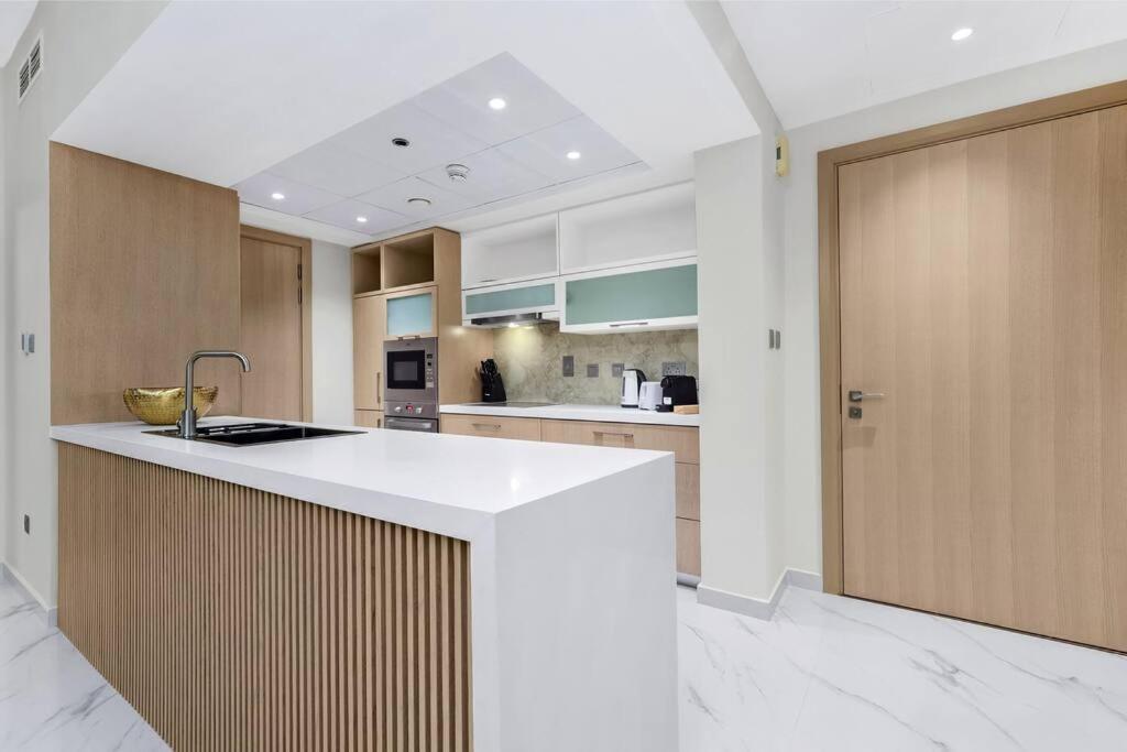 First Class 1br Modern Downtown Oasis Appartement *