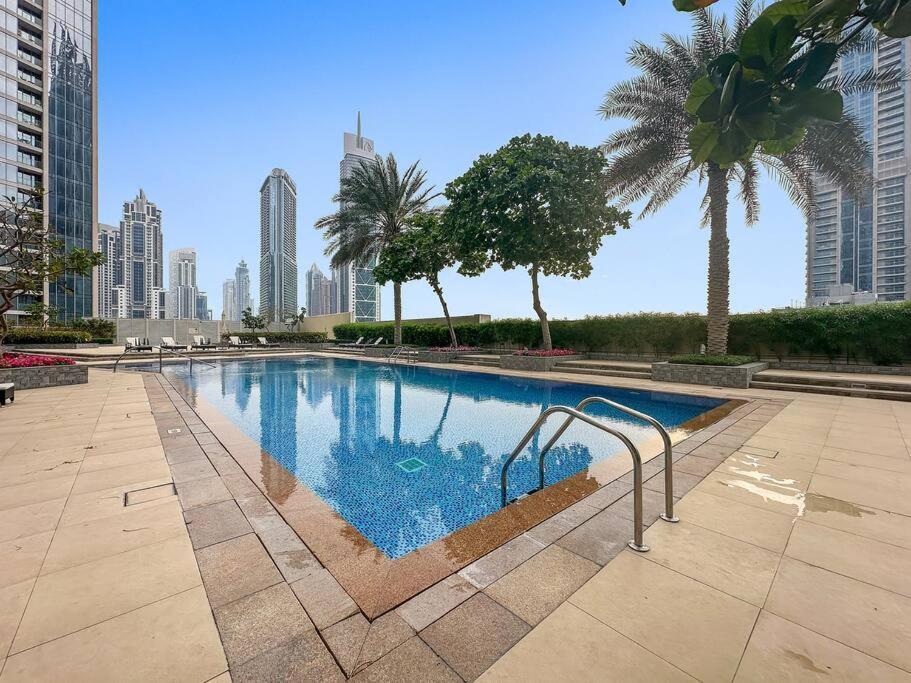 Appartement First Class 1br Modern Downtown Oasis Dubaï