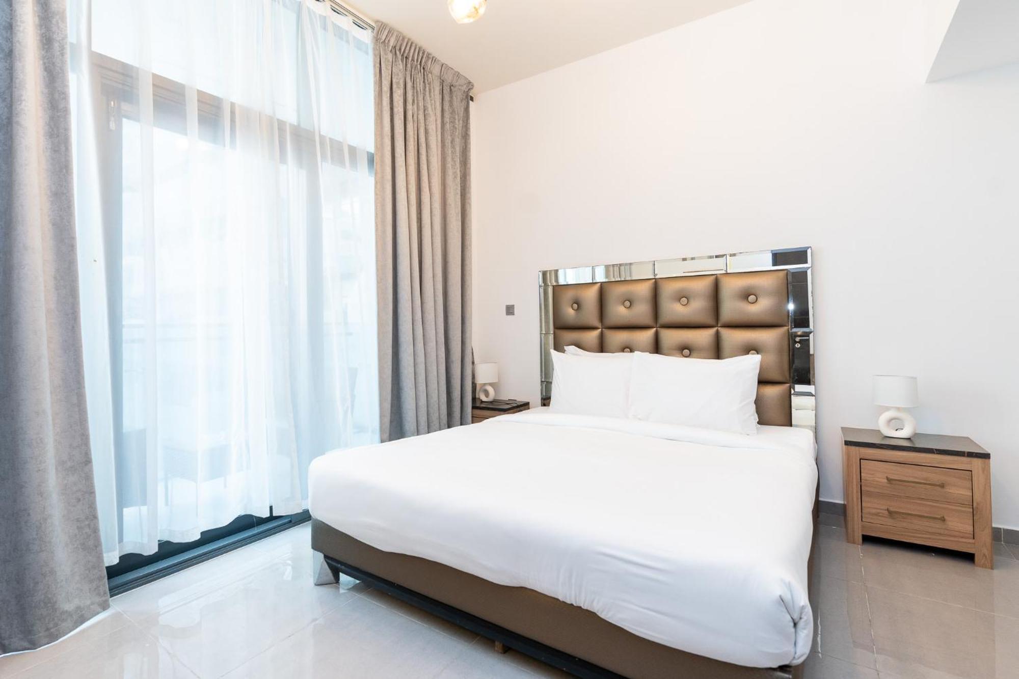 Citihome-1br In Merano Tower At Business Bay * Dubái
