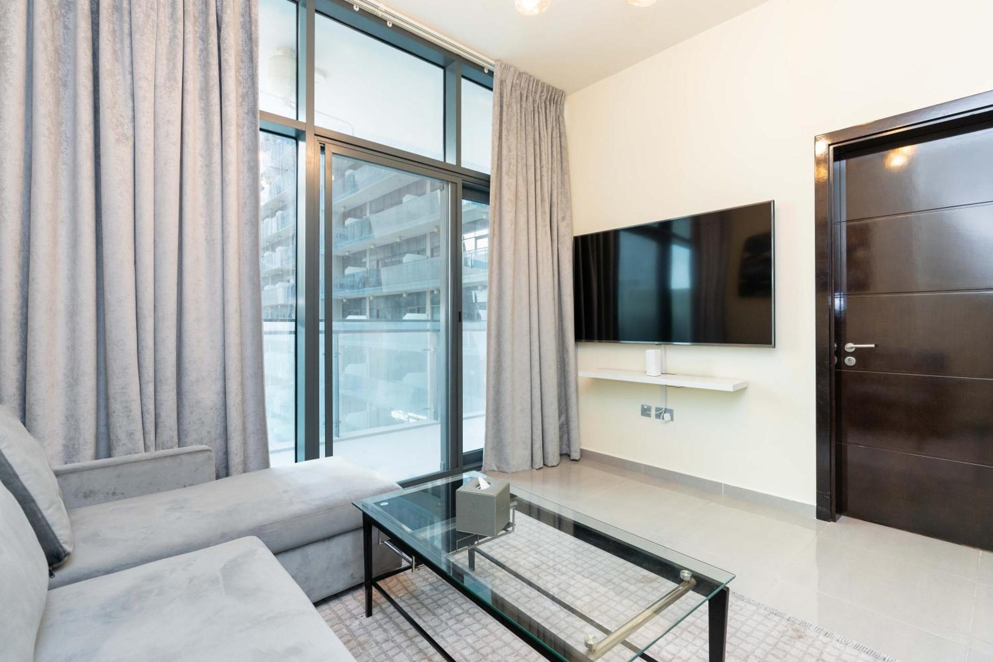Citihome-1br In Merano Tower At Business Bay Dubái