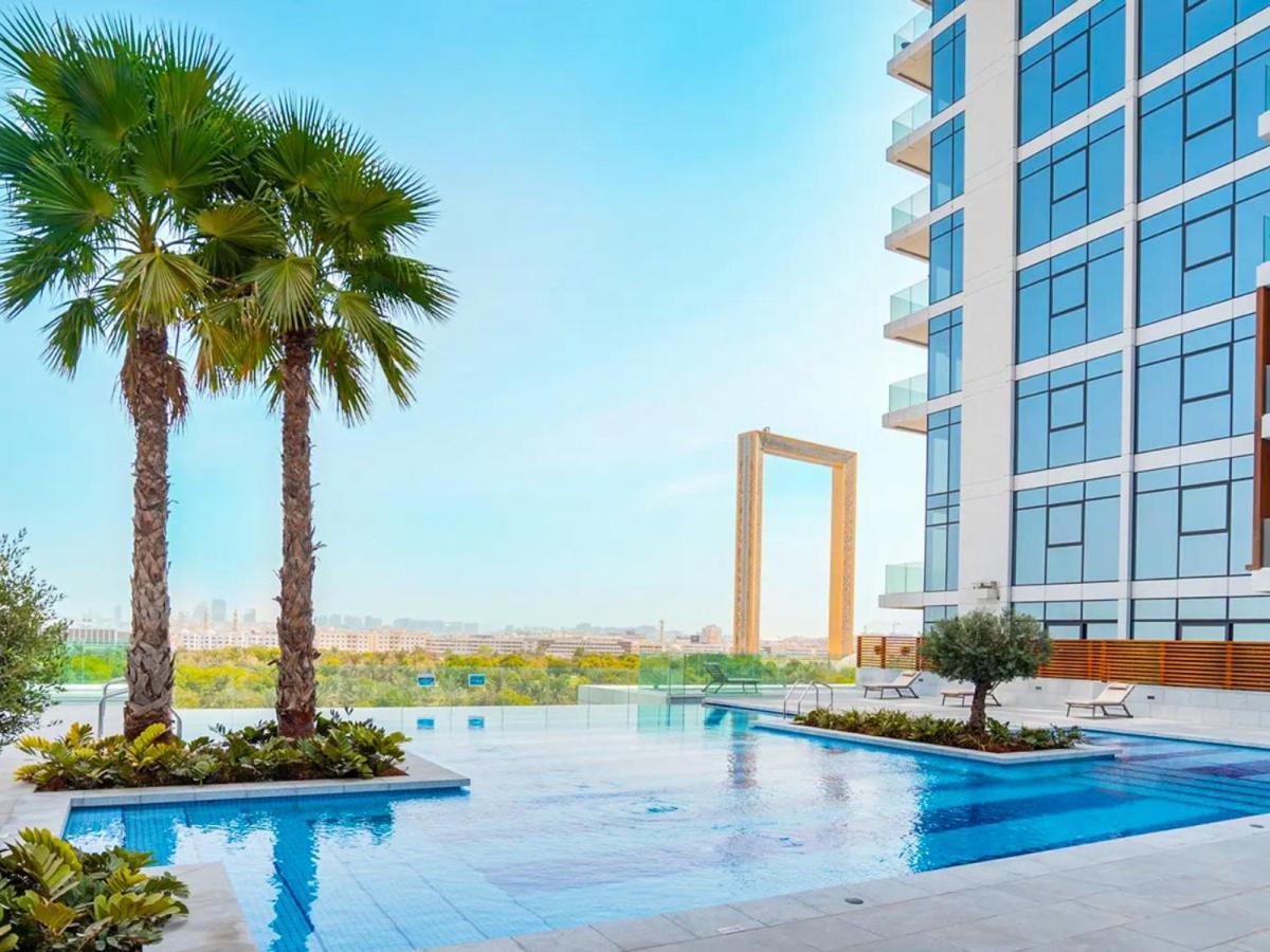 Appartement Elegant 2-bed Escape With Frame & Difc Views Dubaï