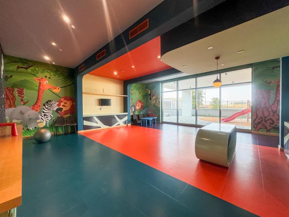 Apartamento Modern 1-bed Retreat In Celestia, South