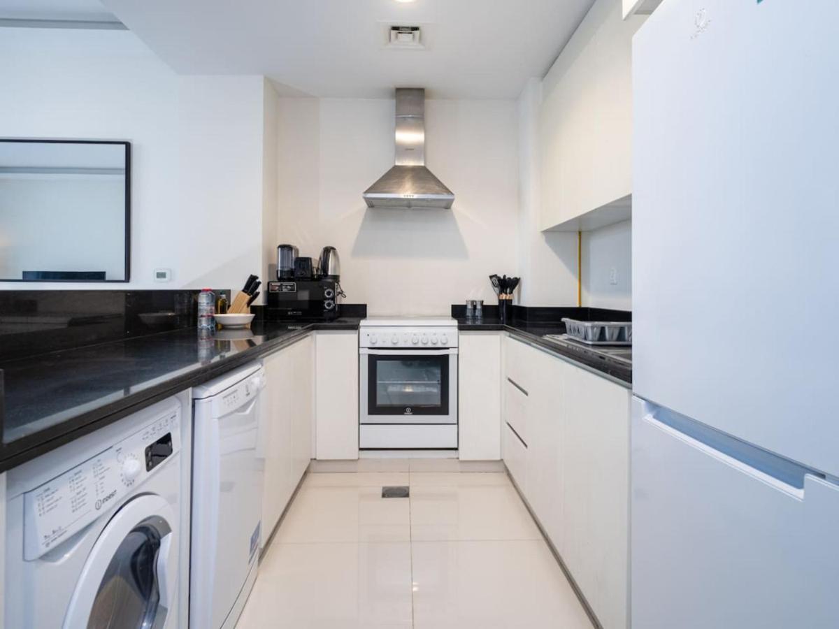 Apartamento Modern 1-bed Retreat In Celestia, South *