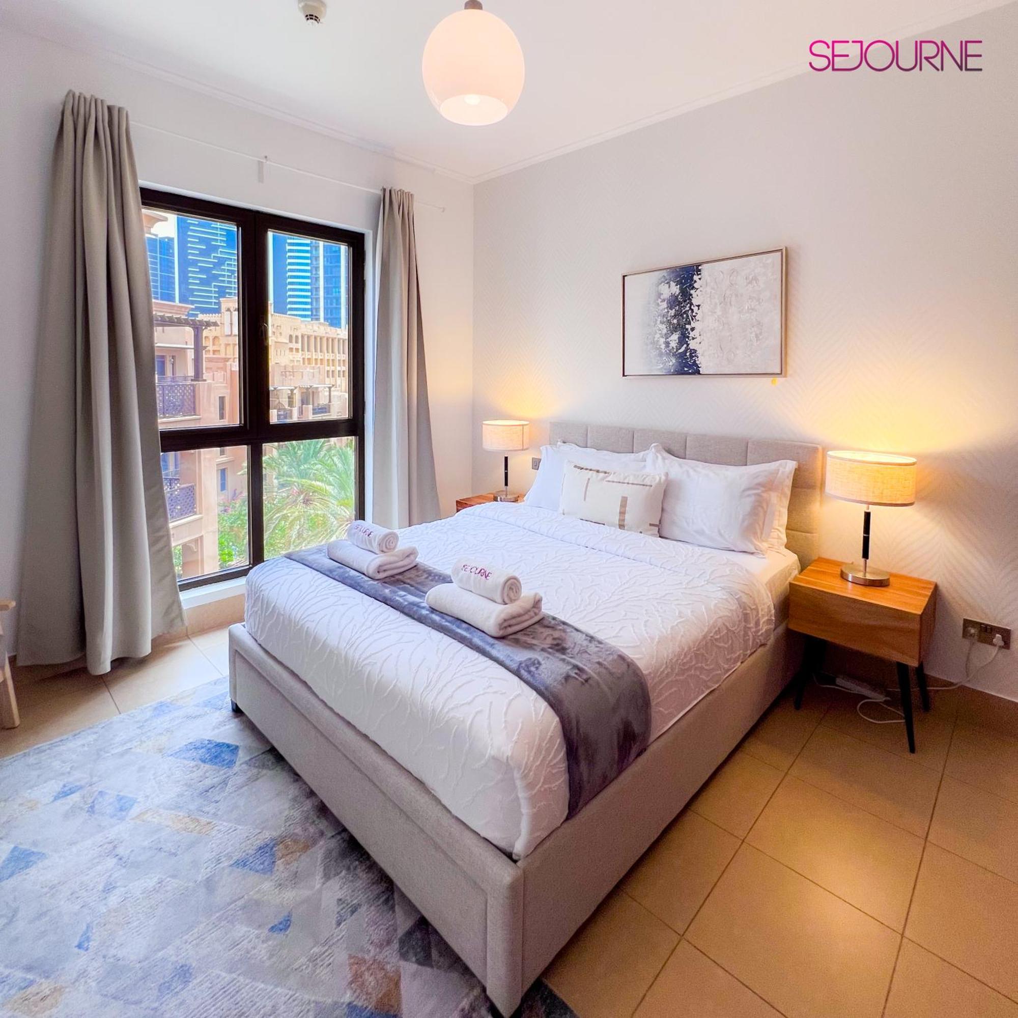 Mot45 2br Downtown W Full Burj Khalifa View Apartment Dubai