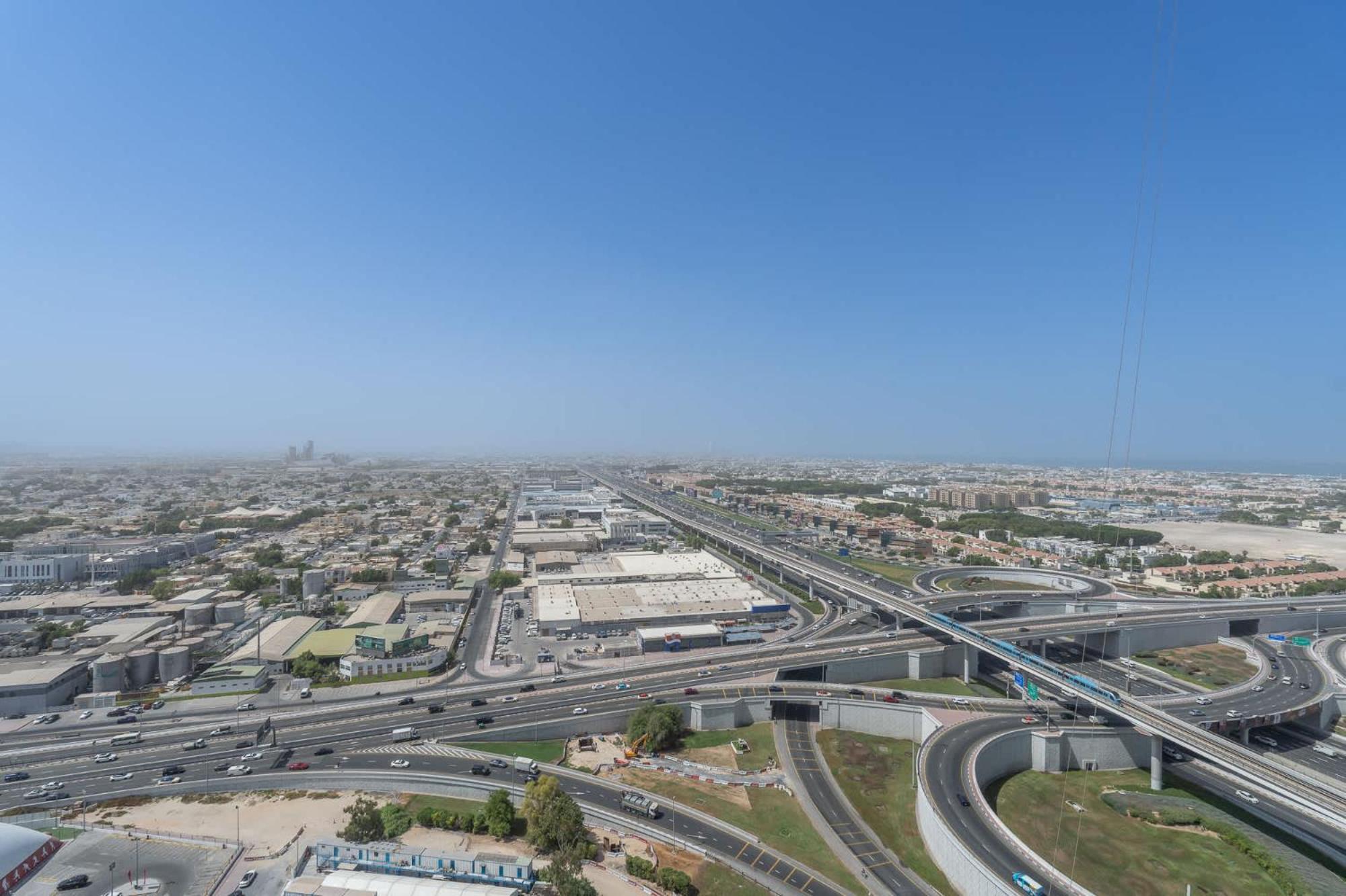 Modern Cozy 2-bedroom In Business Bay * Dubai
